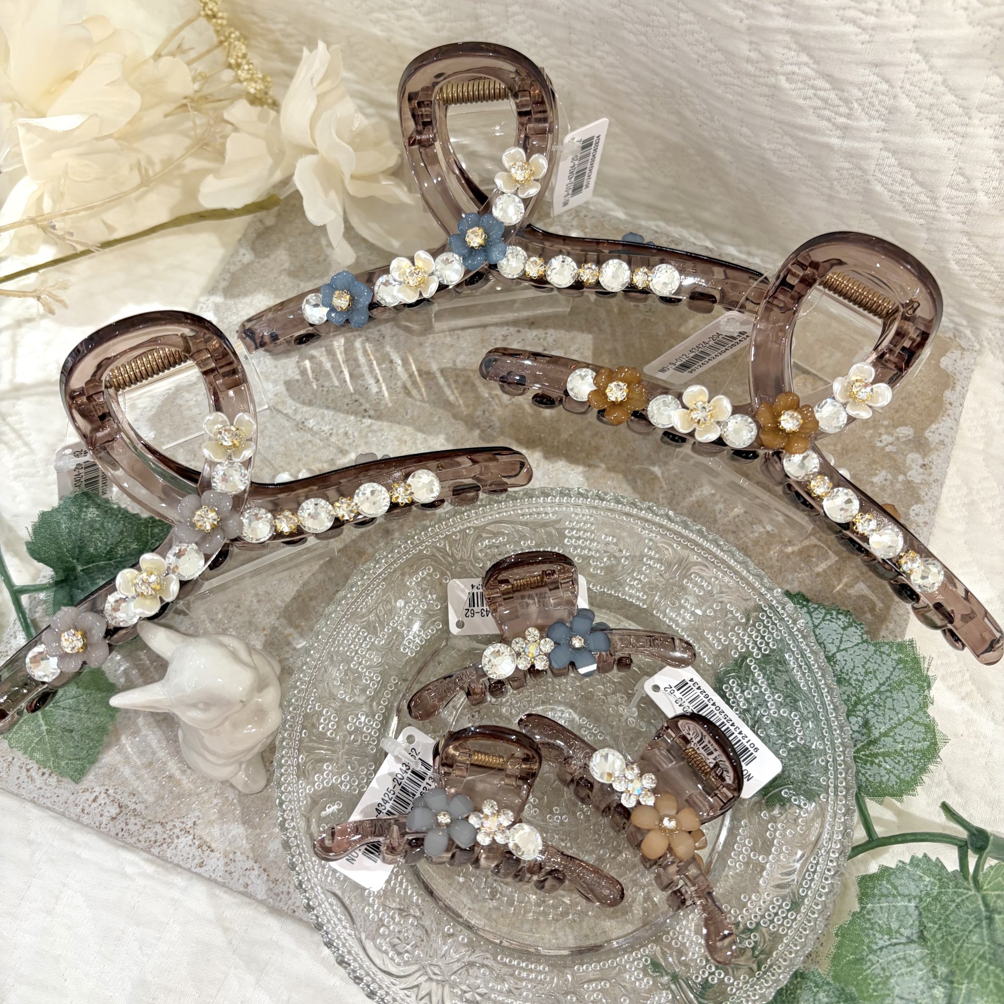 New✨フラワーアクリルバンス🏵💎✨