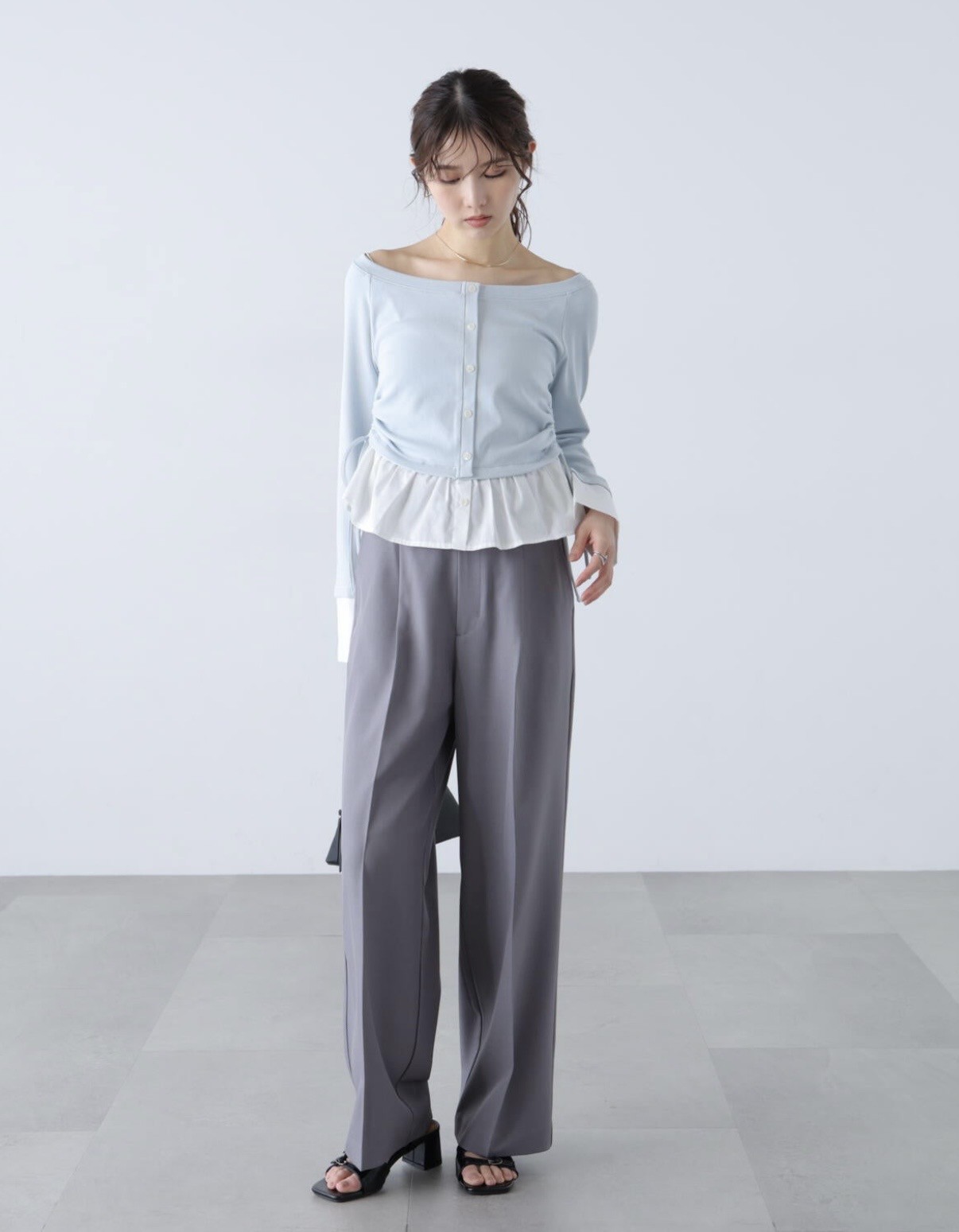 美シルエット✨人気スラックス✨