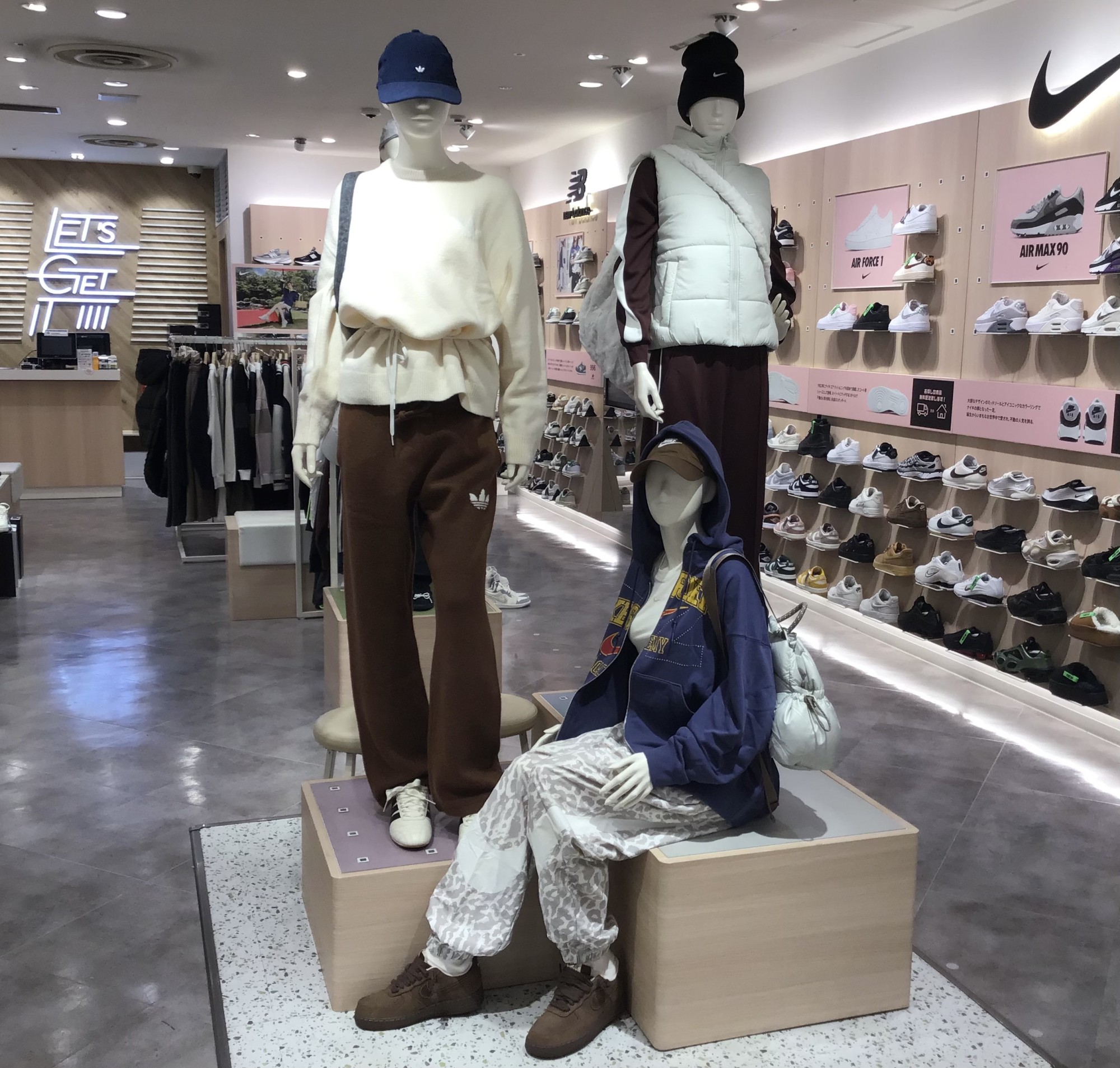 冬物新作アウターやセットアップ入荷しております⭐️