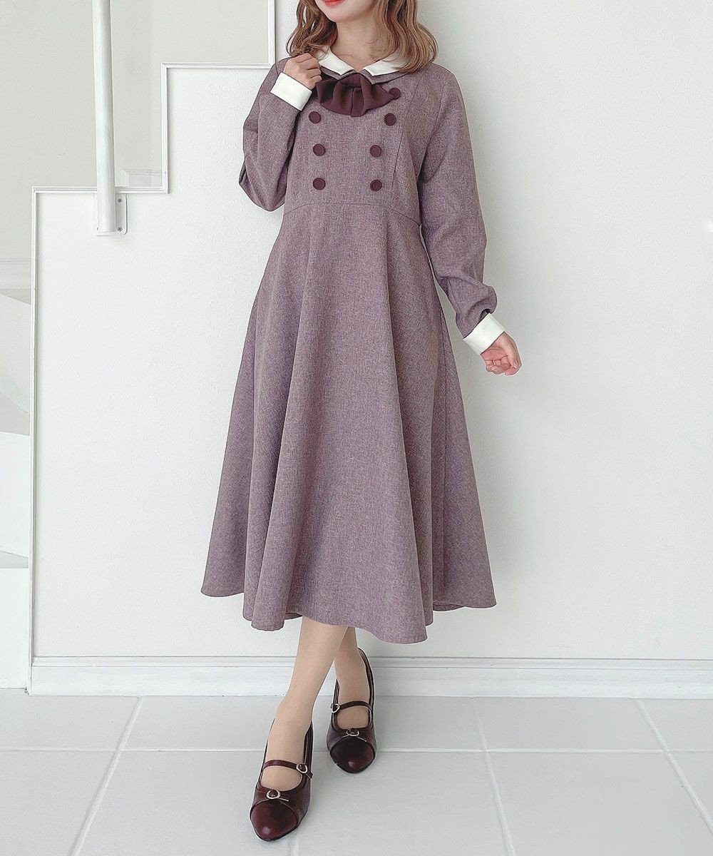 クレリックのダブルカラーがとびきりレトロなワンピース♡