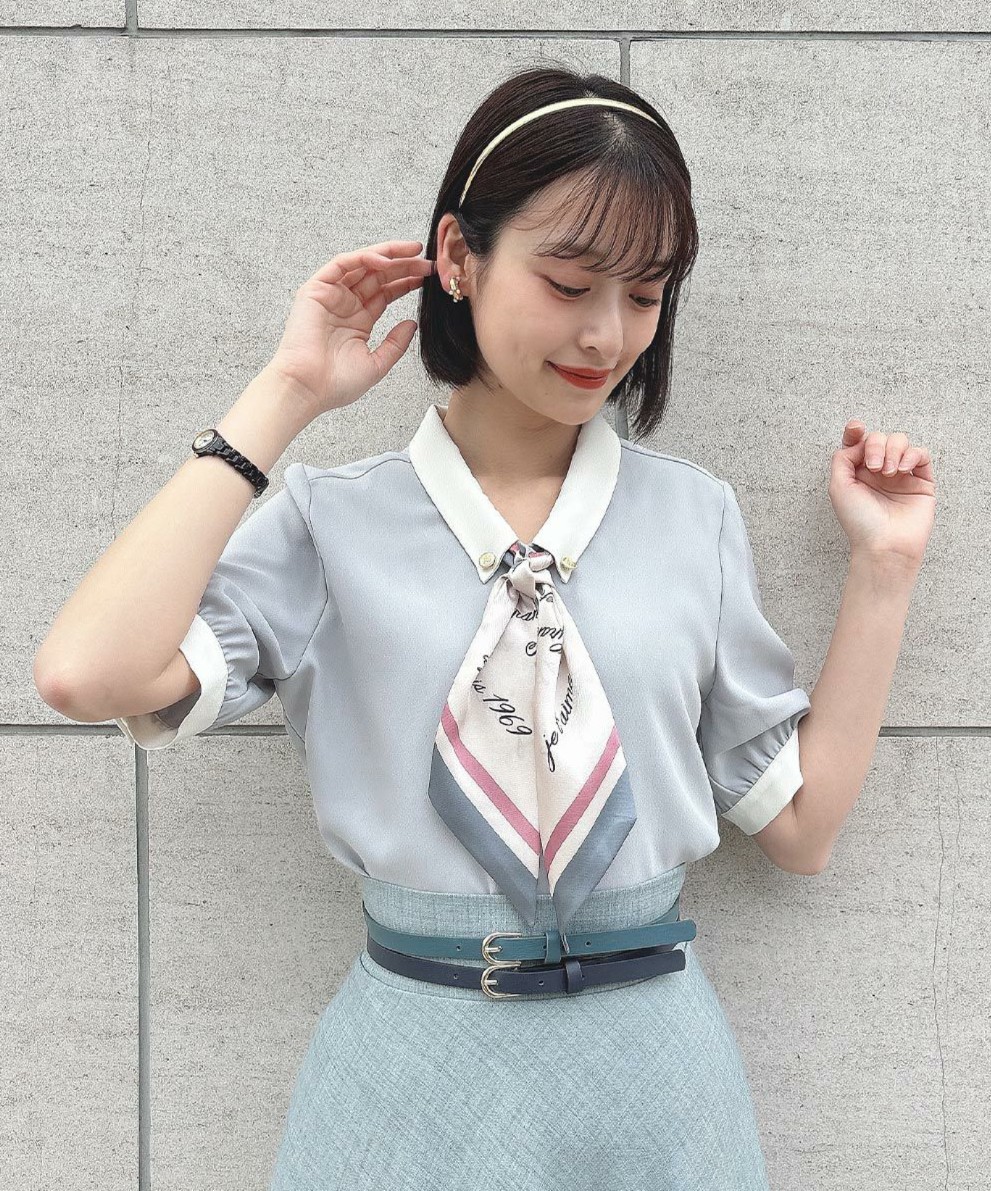 スカーフがお洒落なシャツのご紹介