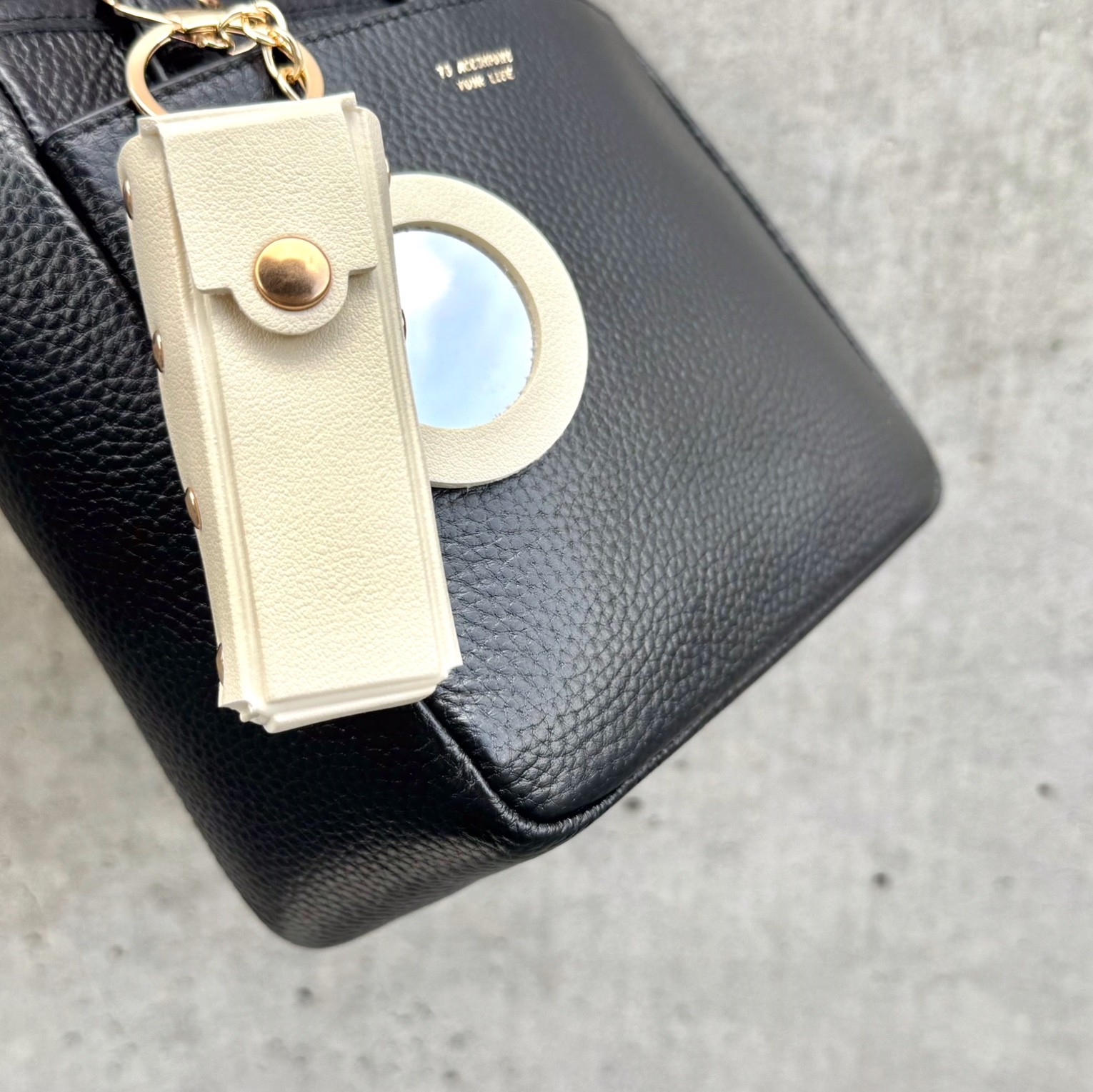 《NEW ARRIVAL》