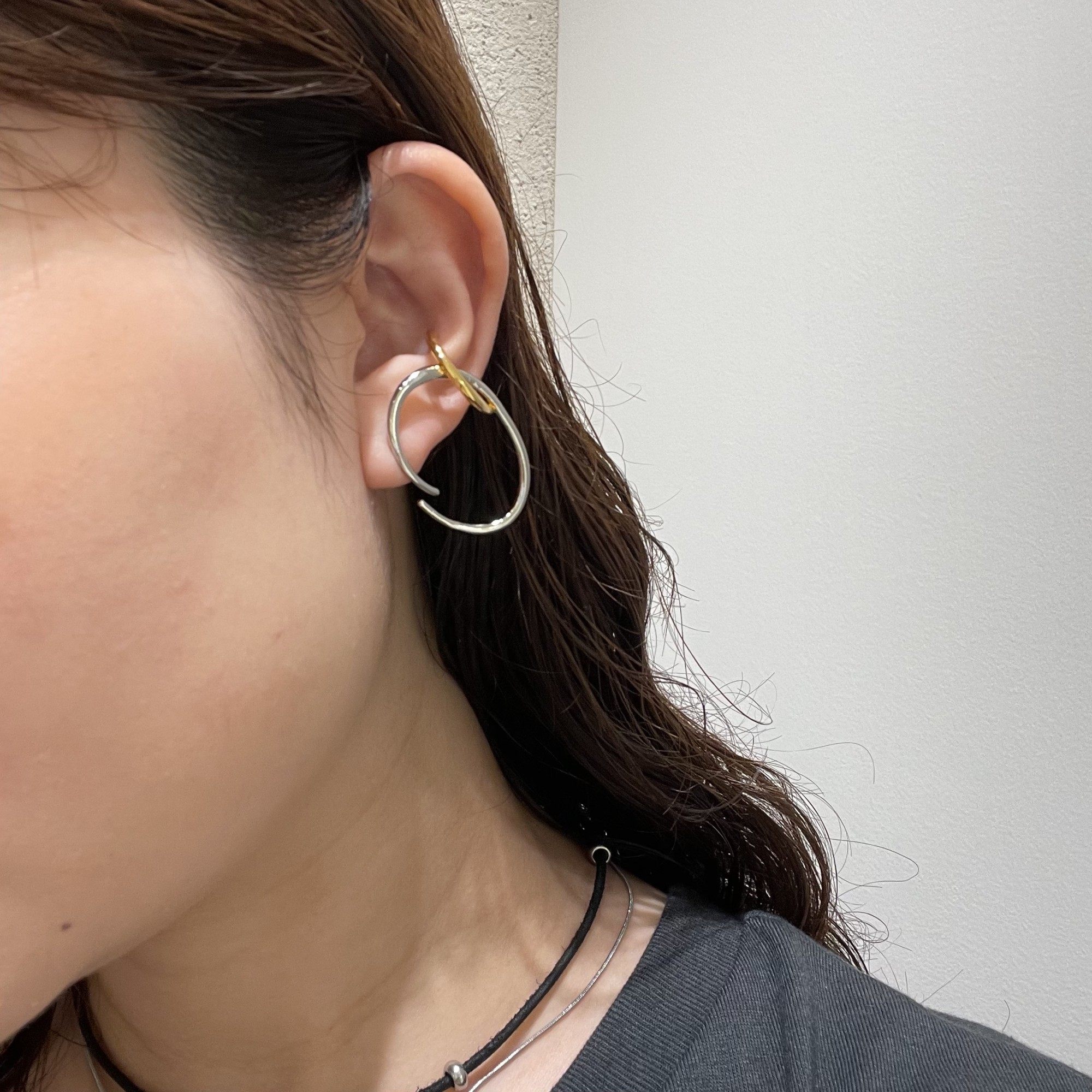 【スタッフおすすめ🤍コンビカラーカフピアス】