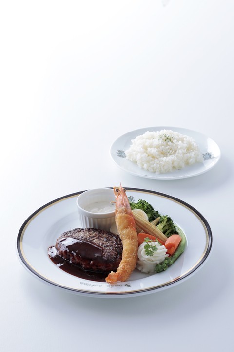 ビーフハンバーグと有頭エビフライのコンビプレート¥1700 【土日祝限定】