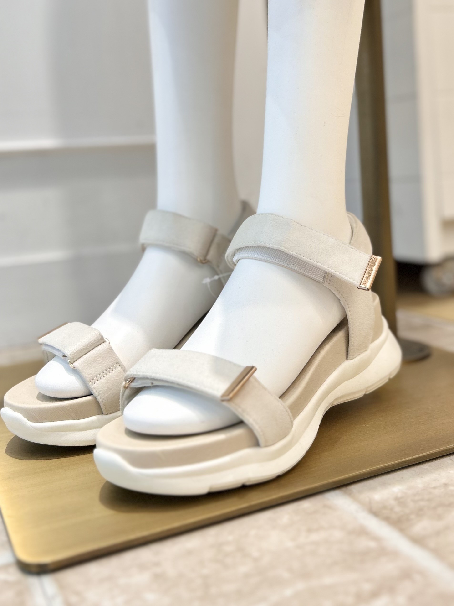 【歩きやすい‼️】スニーカーサンダル