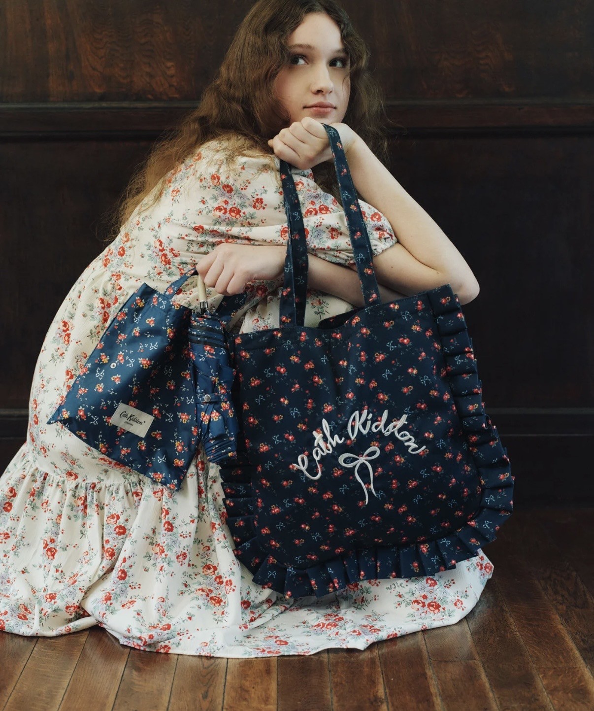 大人気❣️【フリルトートバッグ】新柄登場🌼