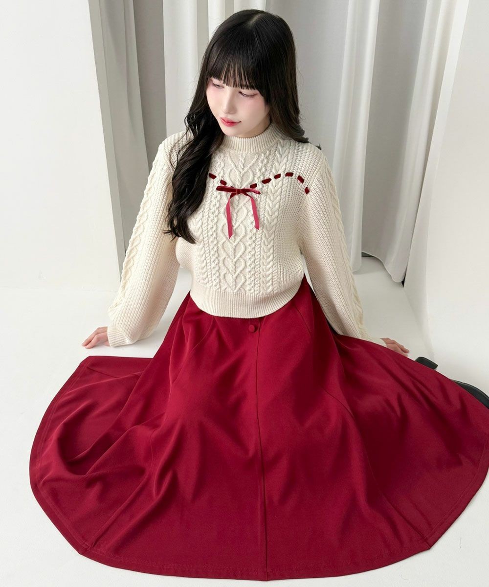 ハート型のはしごリボンがとびきりキュートなニットプルオーバー♡