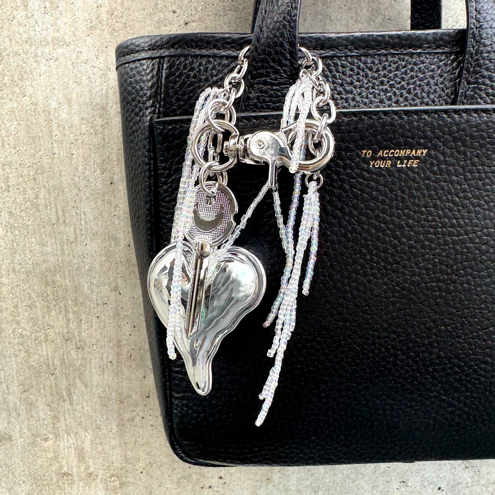 《NEW ARRIVAL》