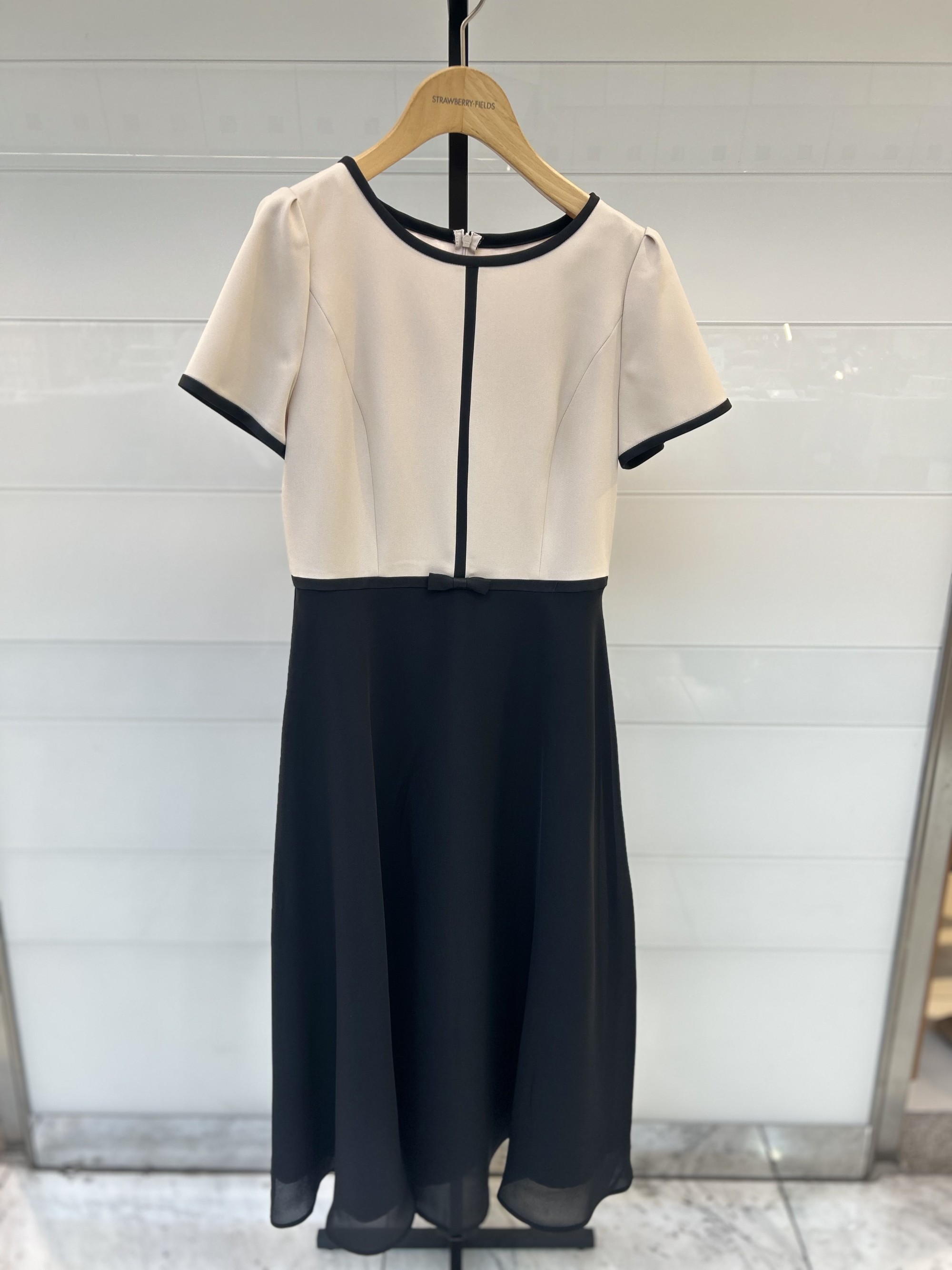 綺麗め大人ワンピース