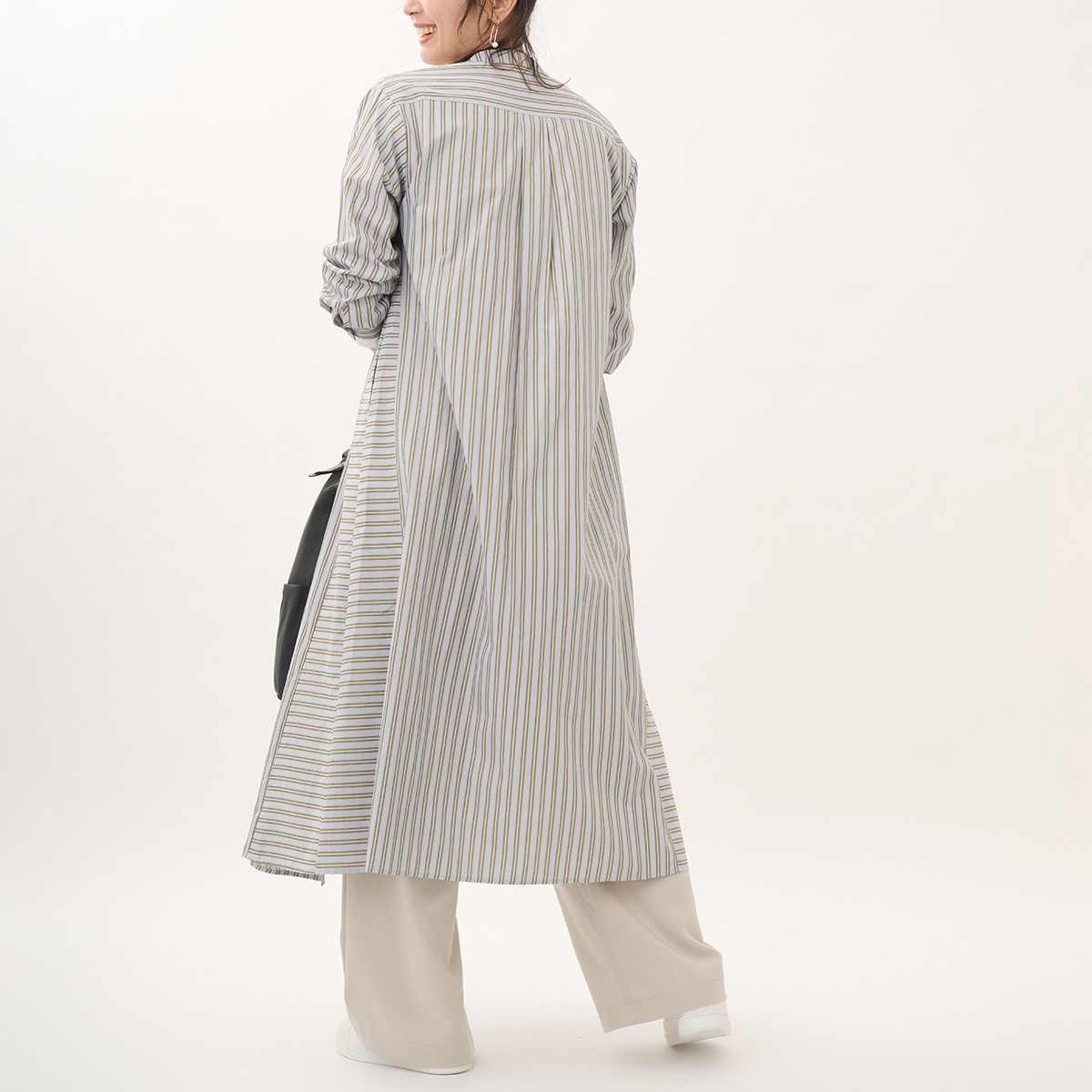 【着回し万能】1枚で、羽織りで。ストライプシャツワンピース
