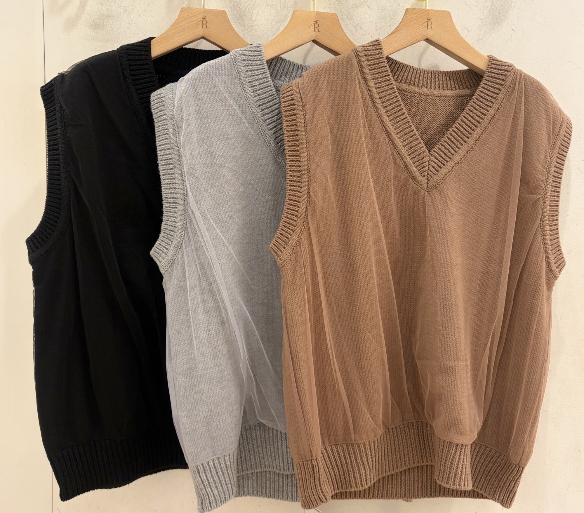 【たっぷりシルエット】万能ニットベスト