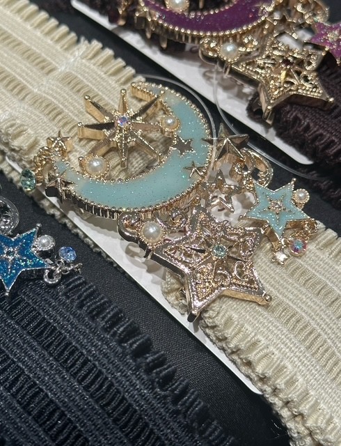 〘煌めく月に新色登場〙モチーフゴムベルト