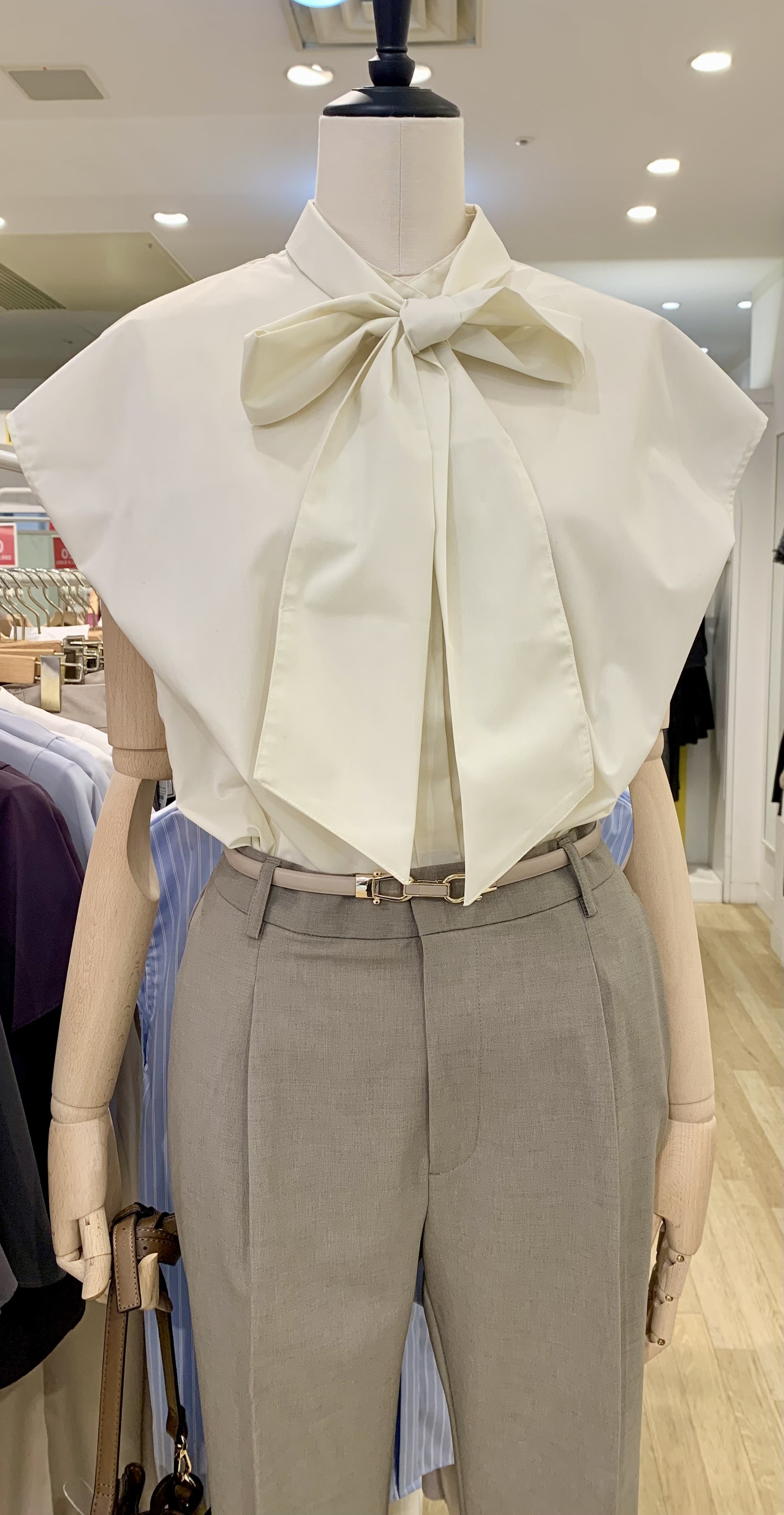 【お手入れもラクチン♩】フレンチスリーブシャツ