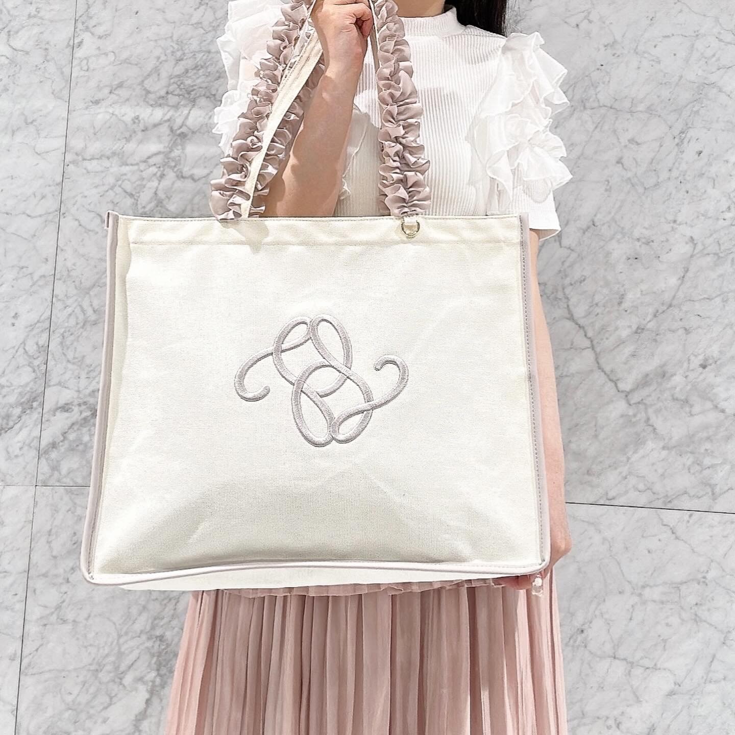 フリルハンドル帆布キャリーオンバッグ🎀