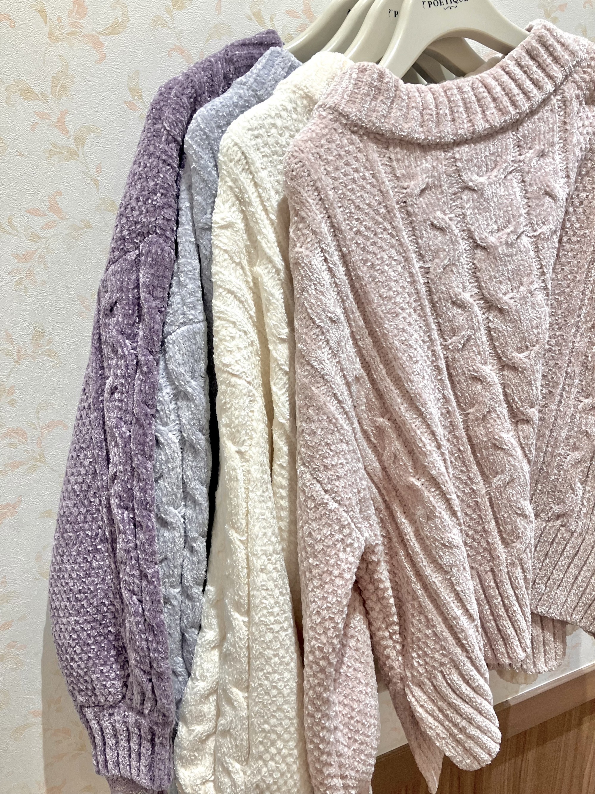 〘イルミネーションに映える✨〙ほっこりニットを使ったコーデ