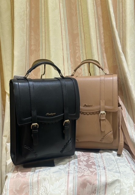 スクールコーデに最適なサッチェルバッグ