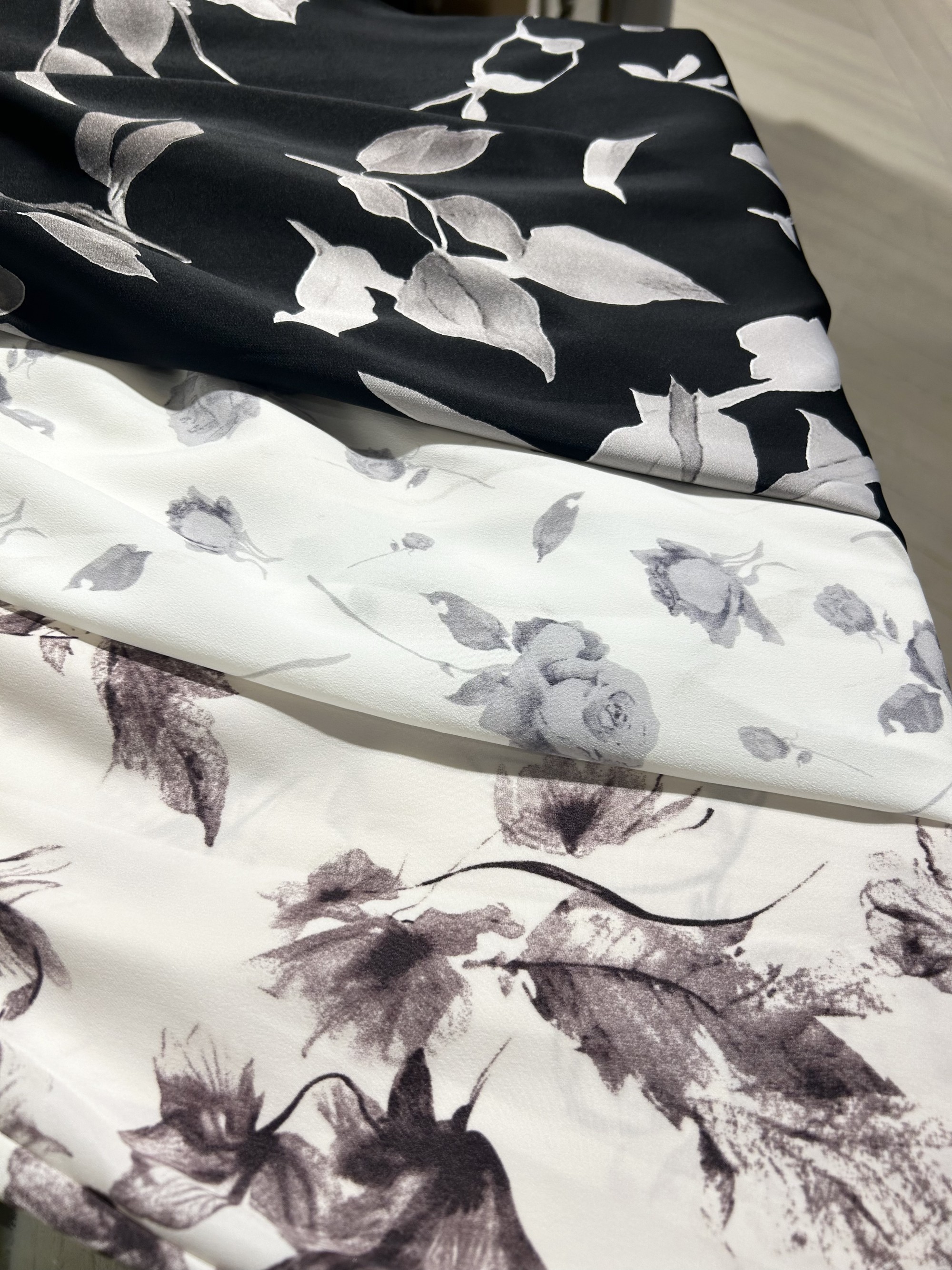 着るだけ完成🎶カーデセットワンピース