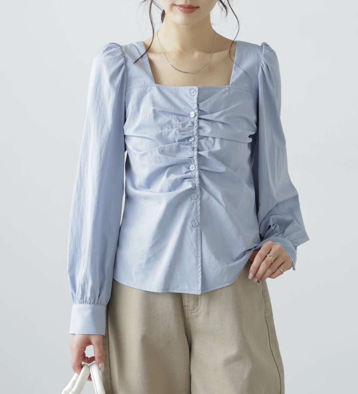 新作ブラウスのご紹介⭐️
