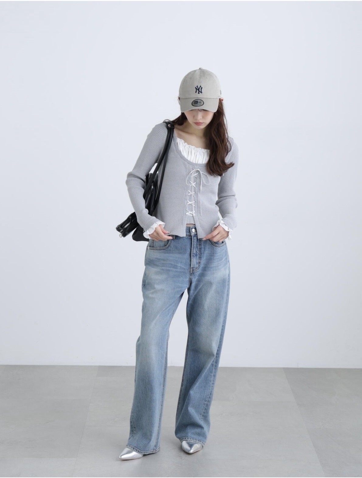 春のレースアップニット🌸