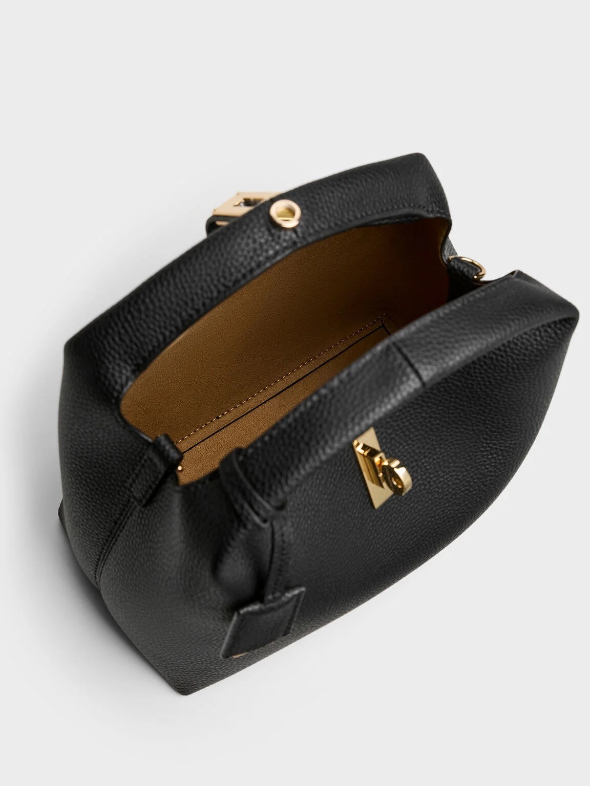 新作バッグが入荷です！