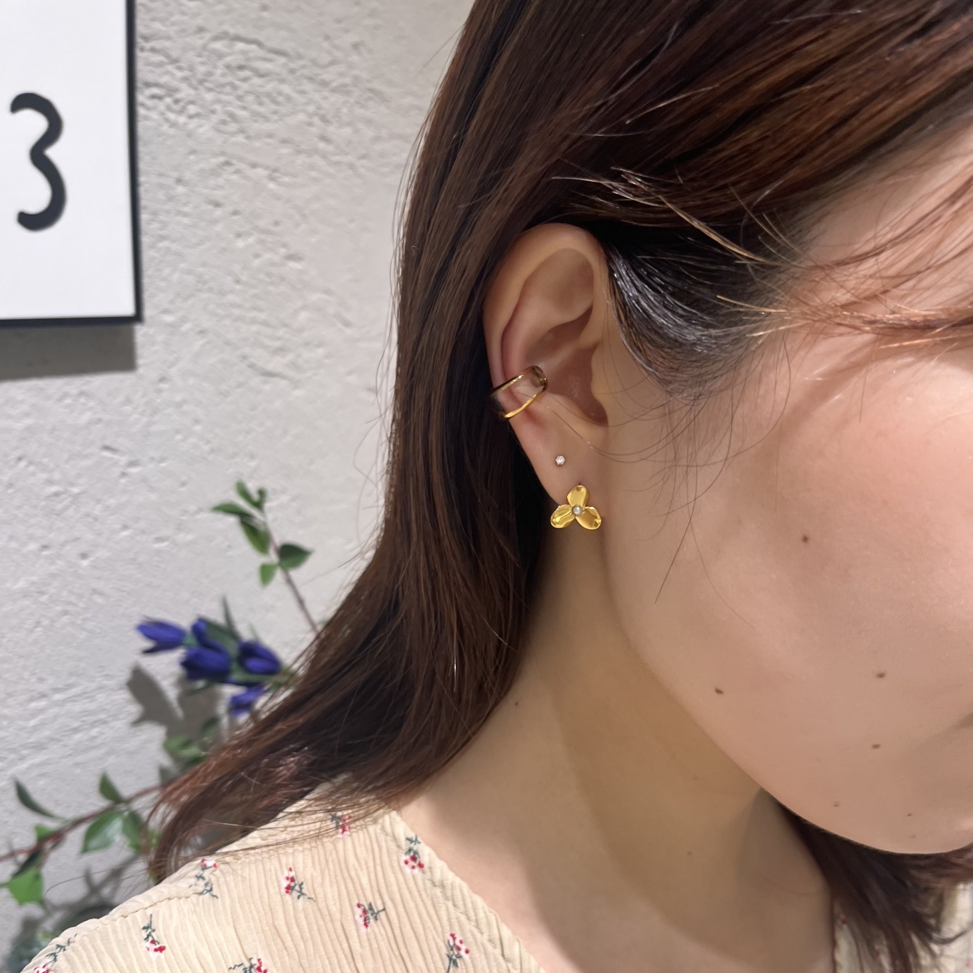 【🌼パール付きフラワーピアス🌼】