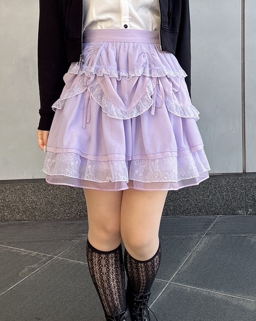 ボリューム◎ミニスカート