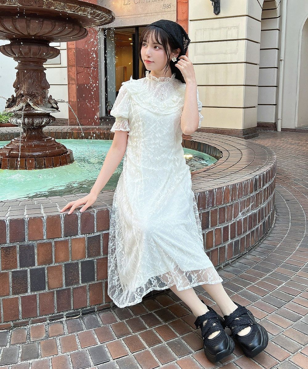 総レース使いがガーリーで特別感たっぷりのワンピース