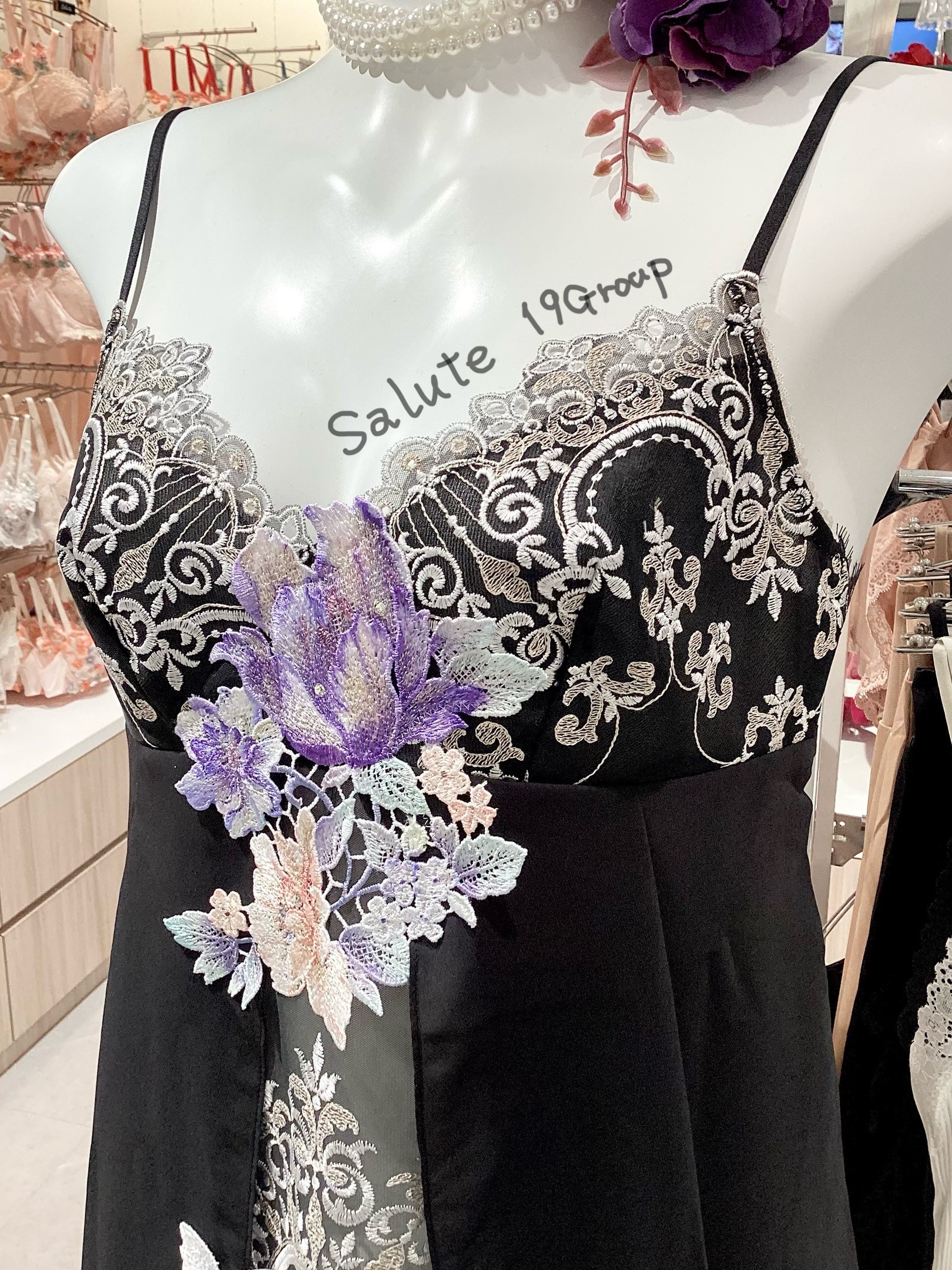 Salute🖤スリップ
