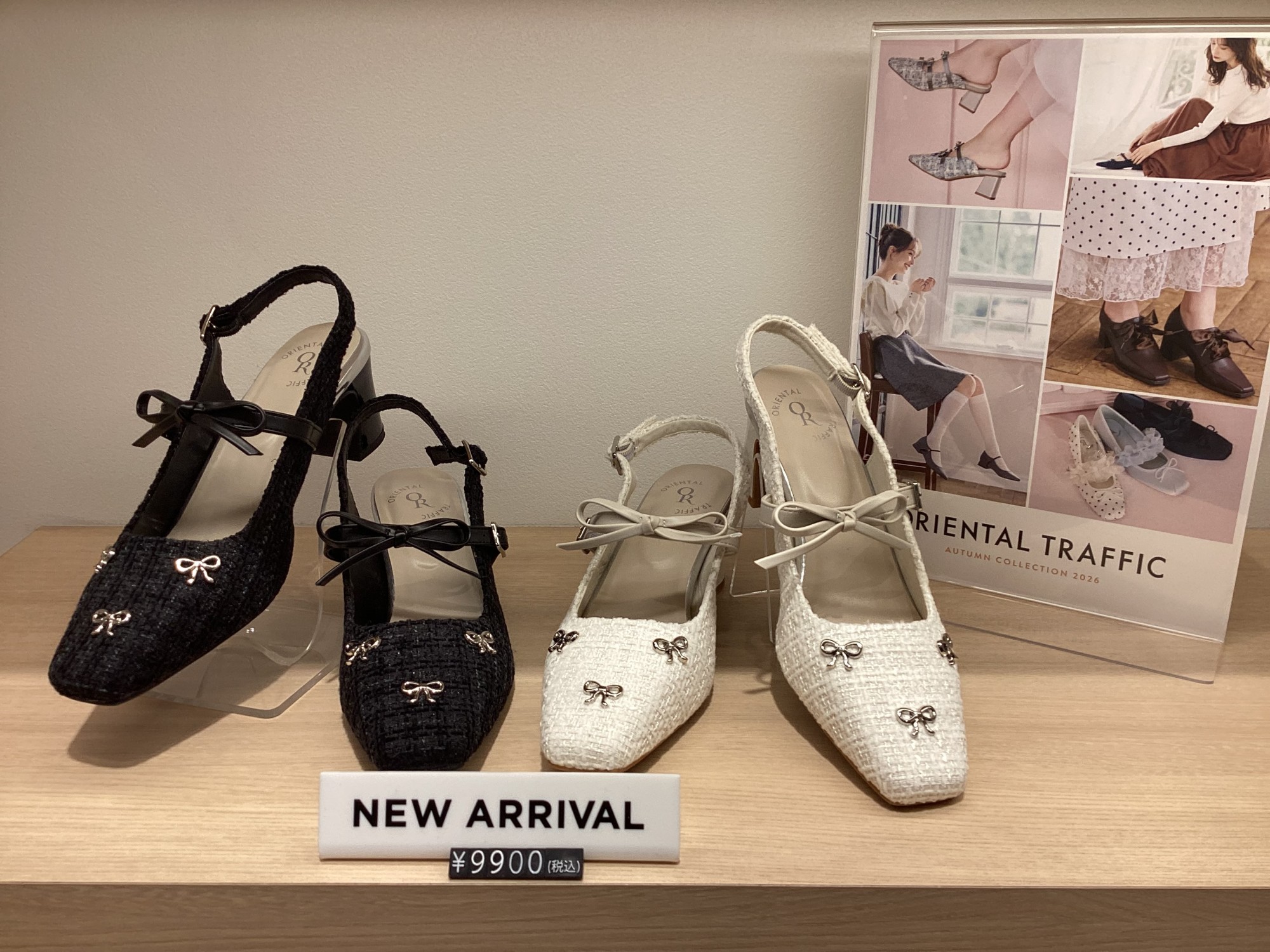 ☆★ たっぷりリボンバックストラップパンプス★☆