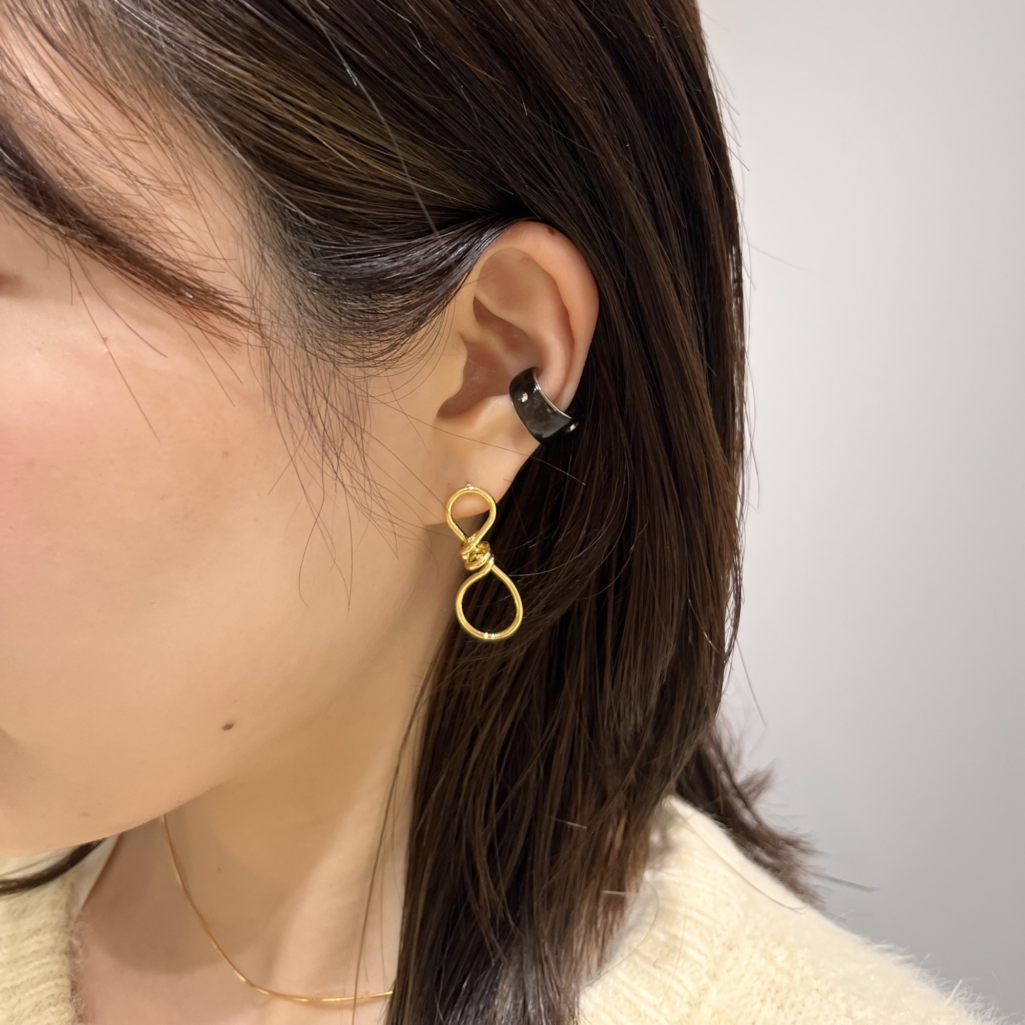 【🤍🎀おしゃれなアシンメトリーピアス🎀🤍】