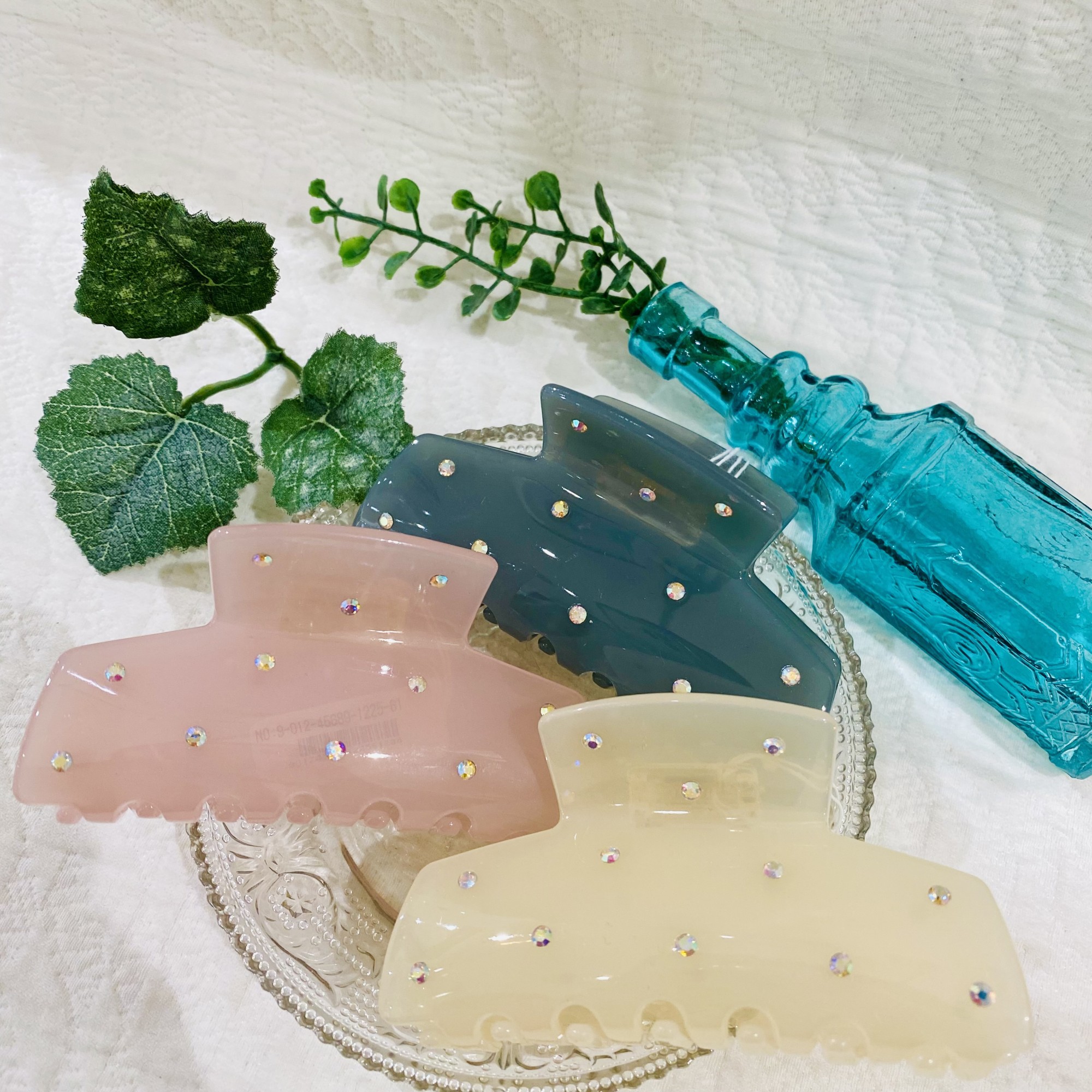 新作オススメアイテム✨ニュアンスカラーバンスクリップ✨