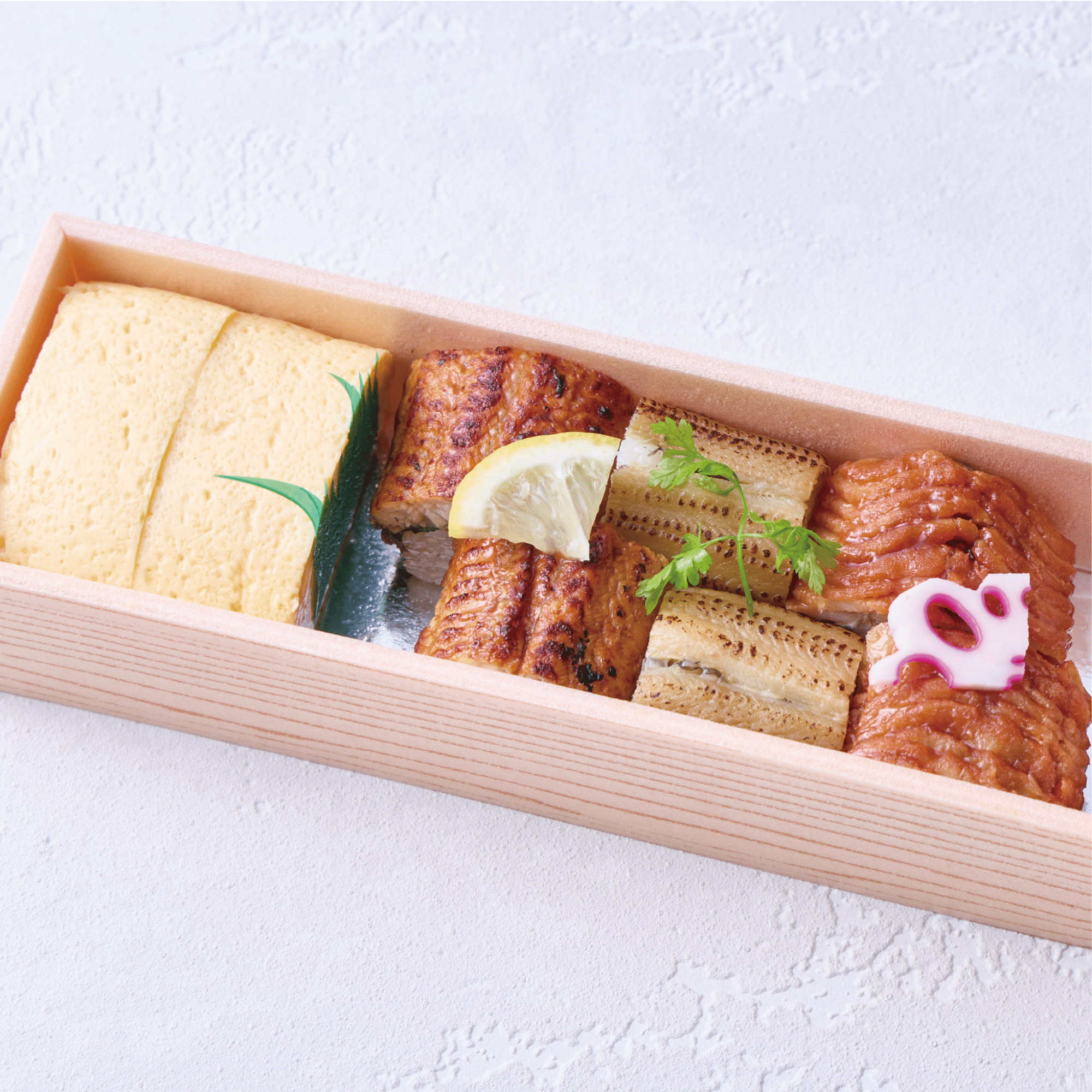 【人気の三種を一折に】3種の贅沢寿司弁当