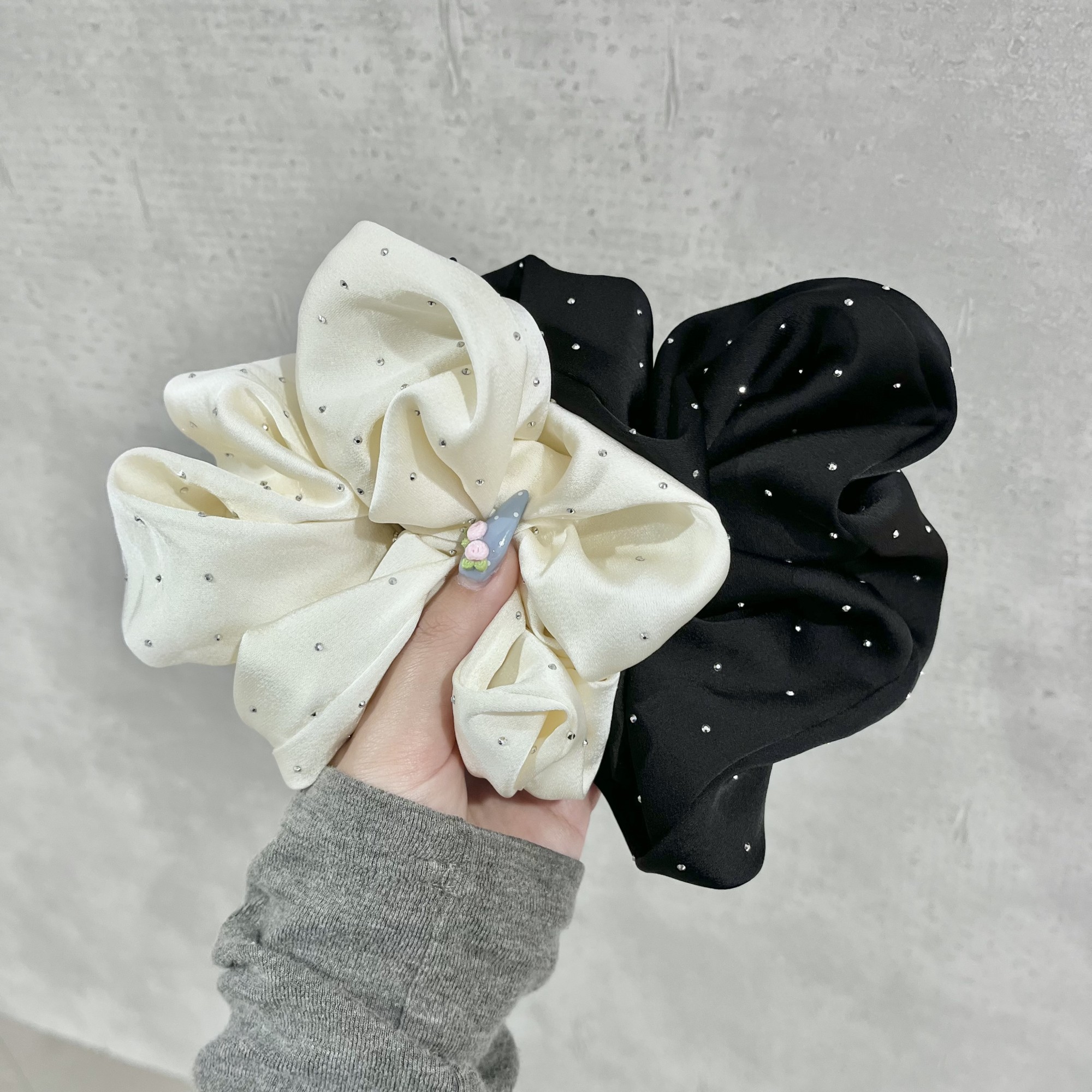 再入荷シュシュ