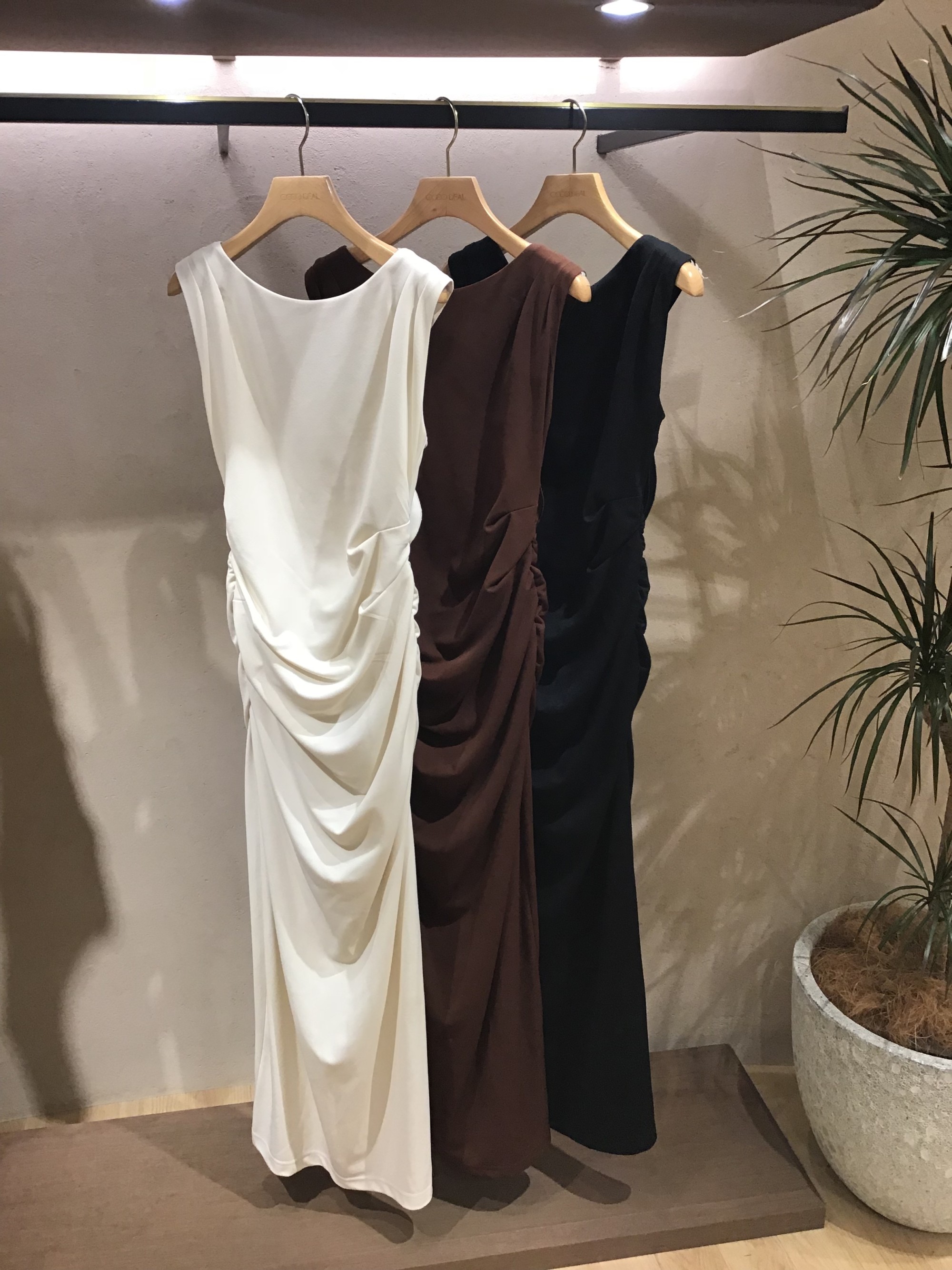 【新作入荷✨】バックシャンカットソーワンピース