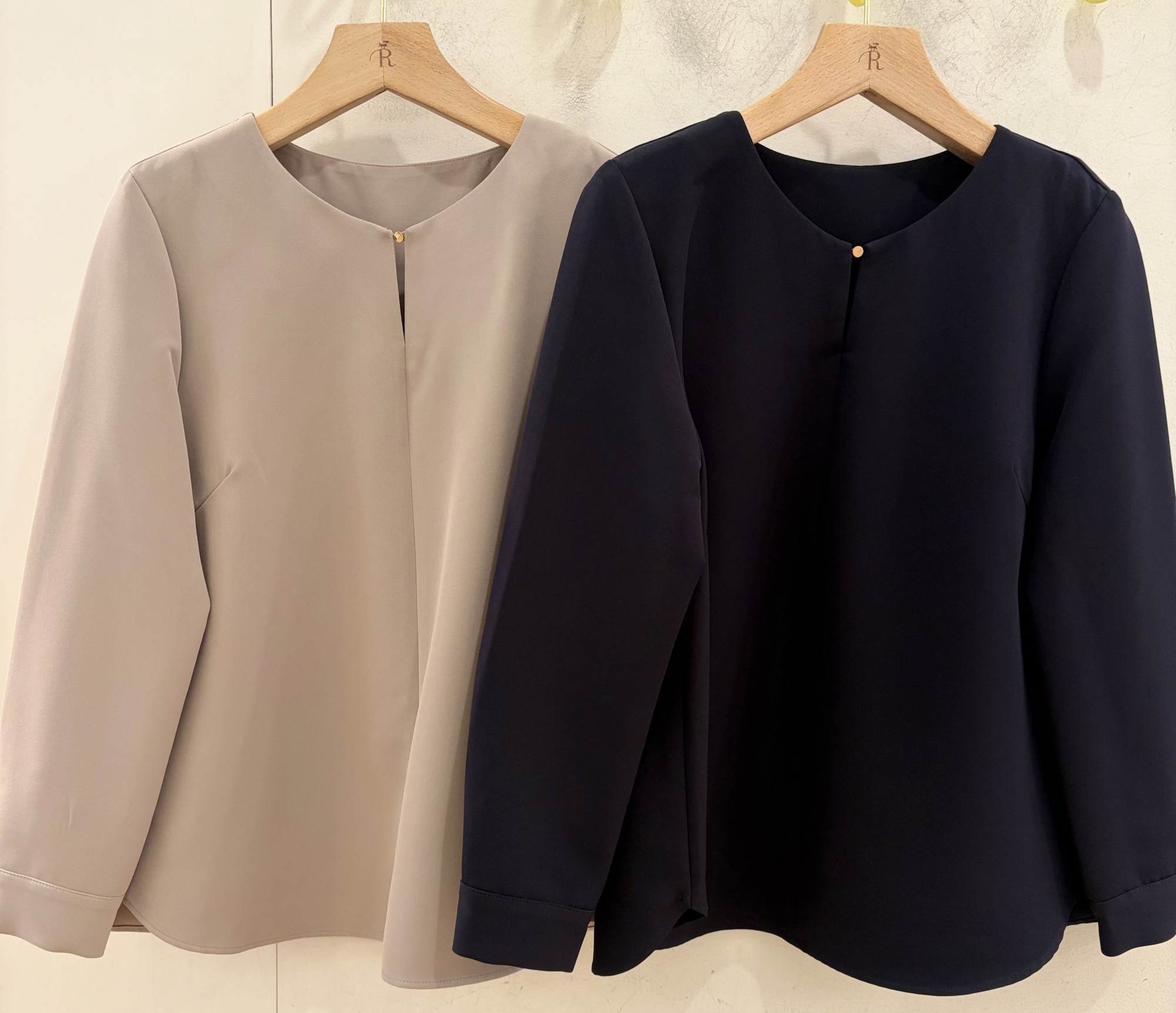 【着心地・合わせやすさ抜群！】ブラウス