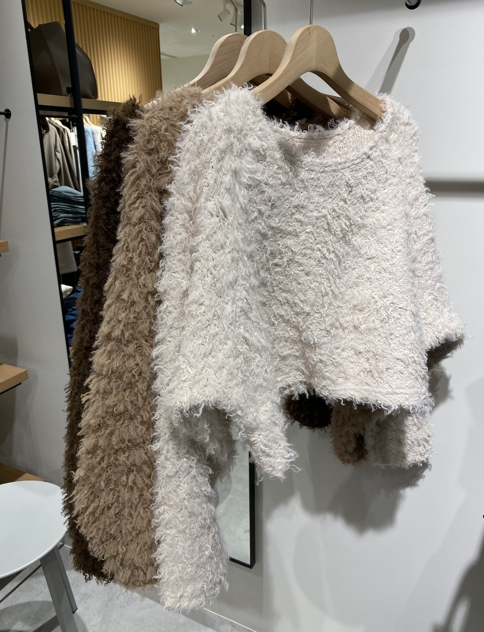 新作ニットのご紹介☆