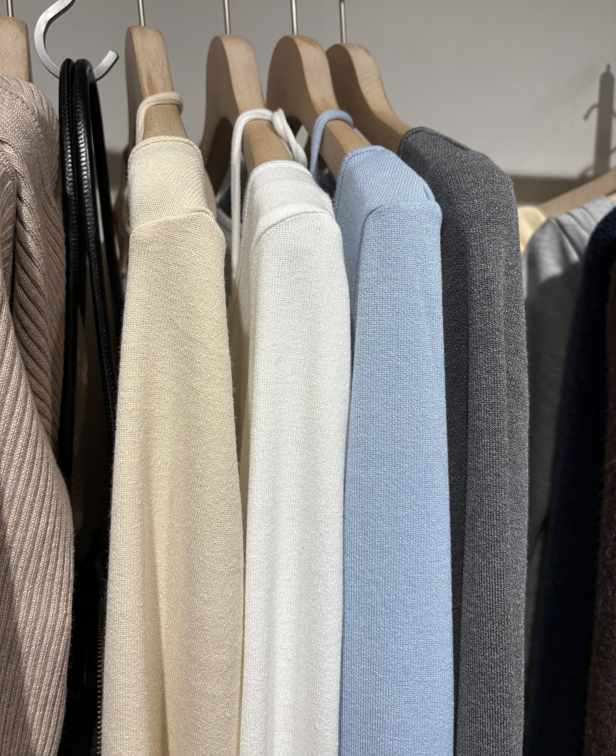 新作カットソーのご紹介