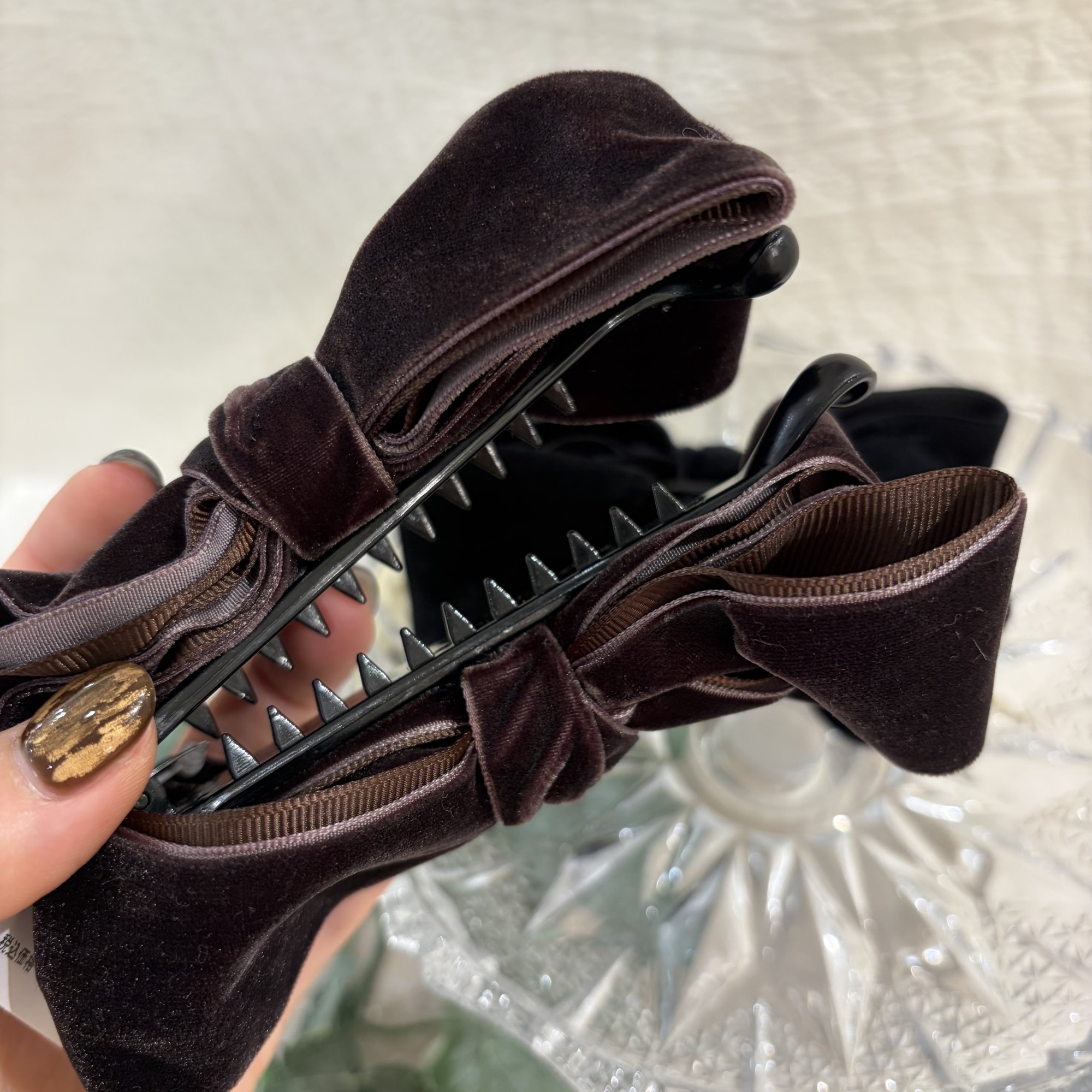 New✨ベロアリボンバナナクリップ🖤✨