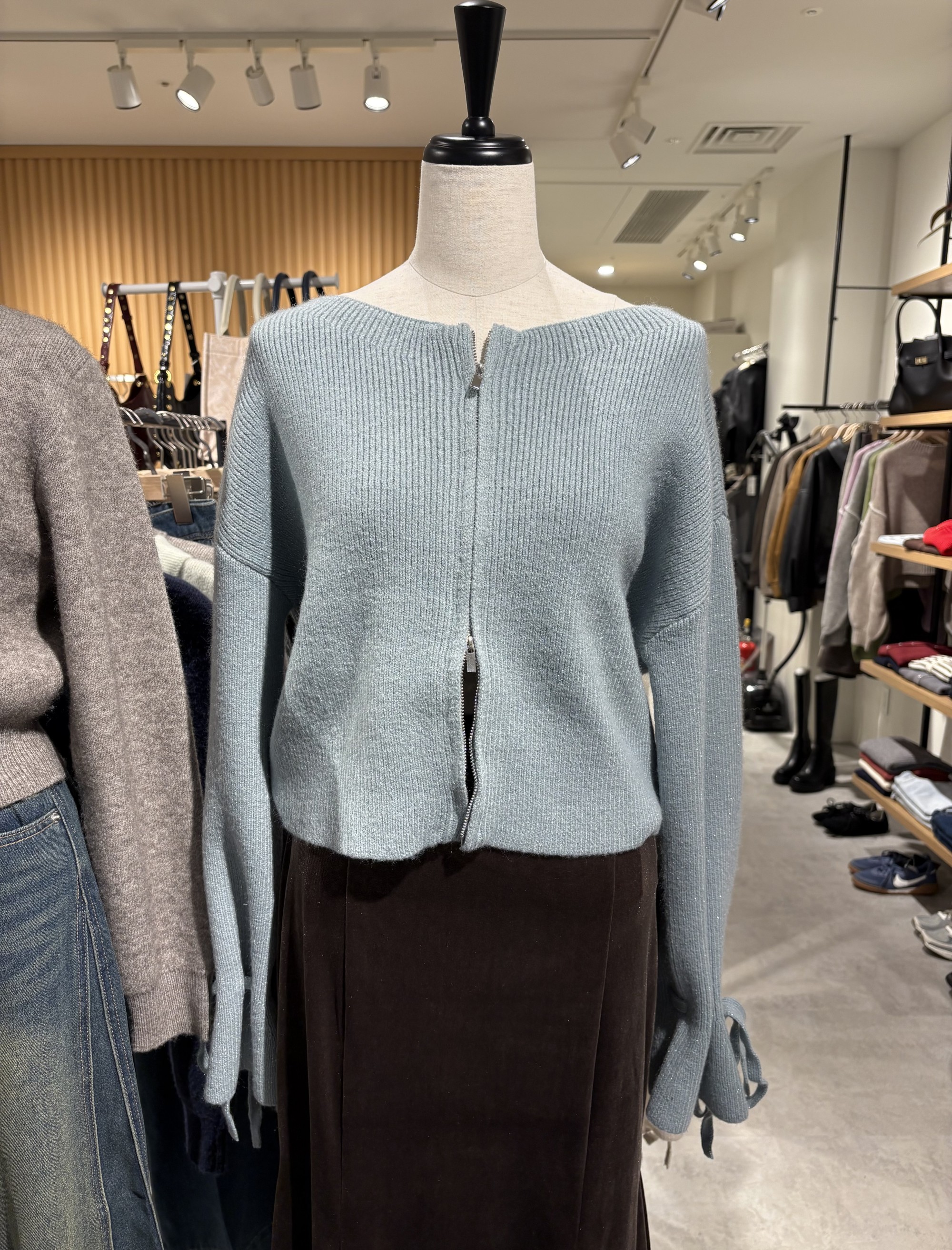 キャンディスリーブニットのご紹介☆