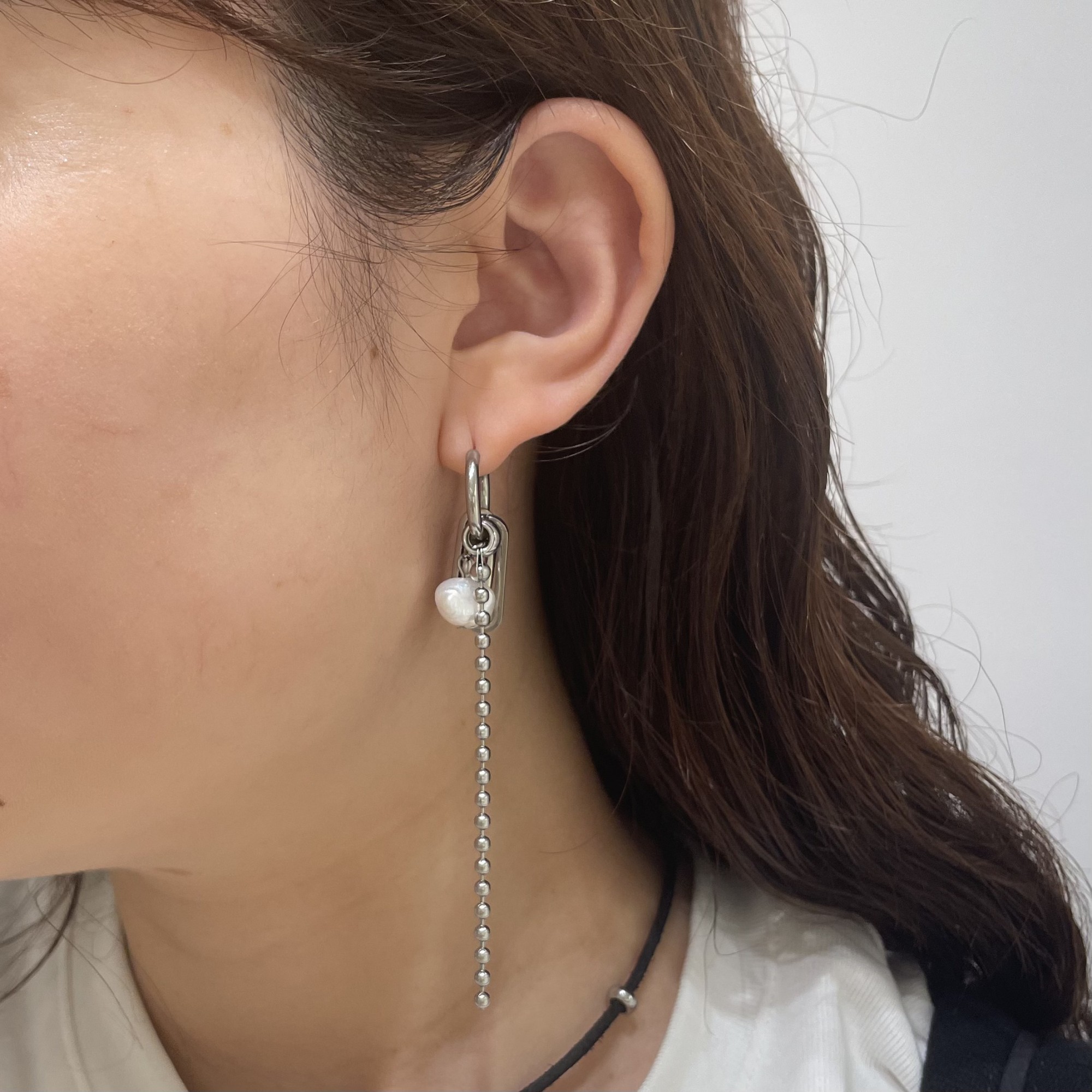 【個性派！アシンメトリーデザインピアス🩶】