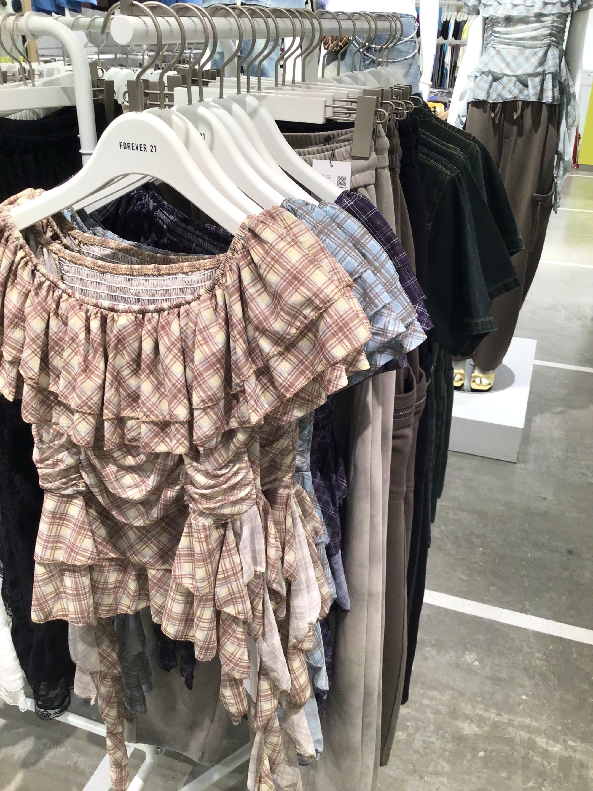 【人気アイテム】FOREVER21の夏服☀️