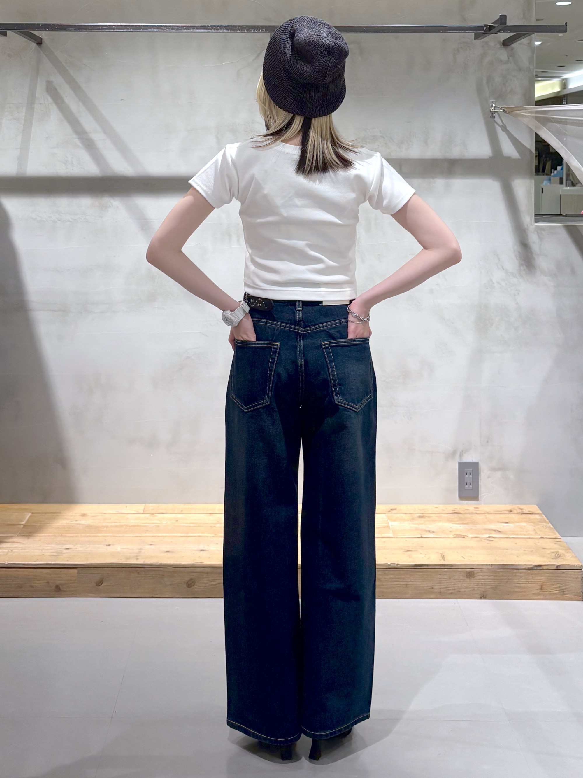 シンプルカジュアル👖🤍