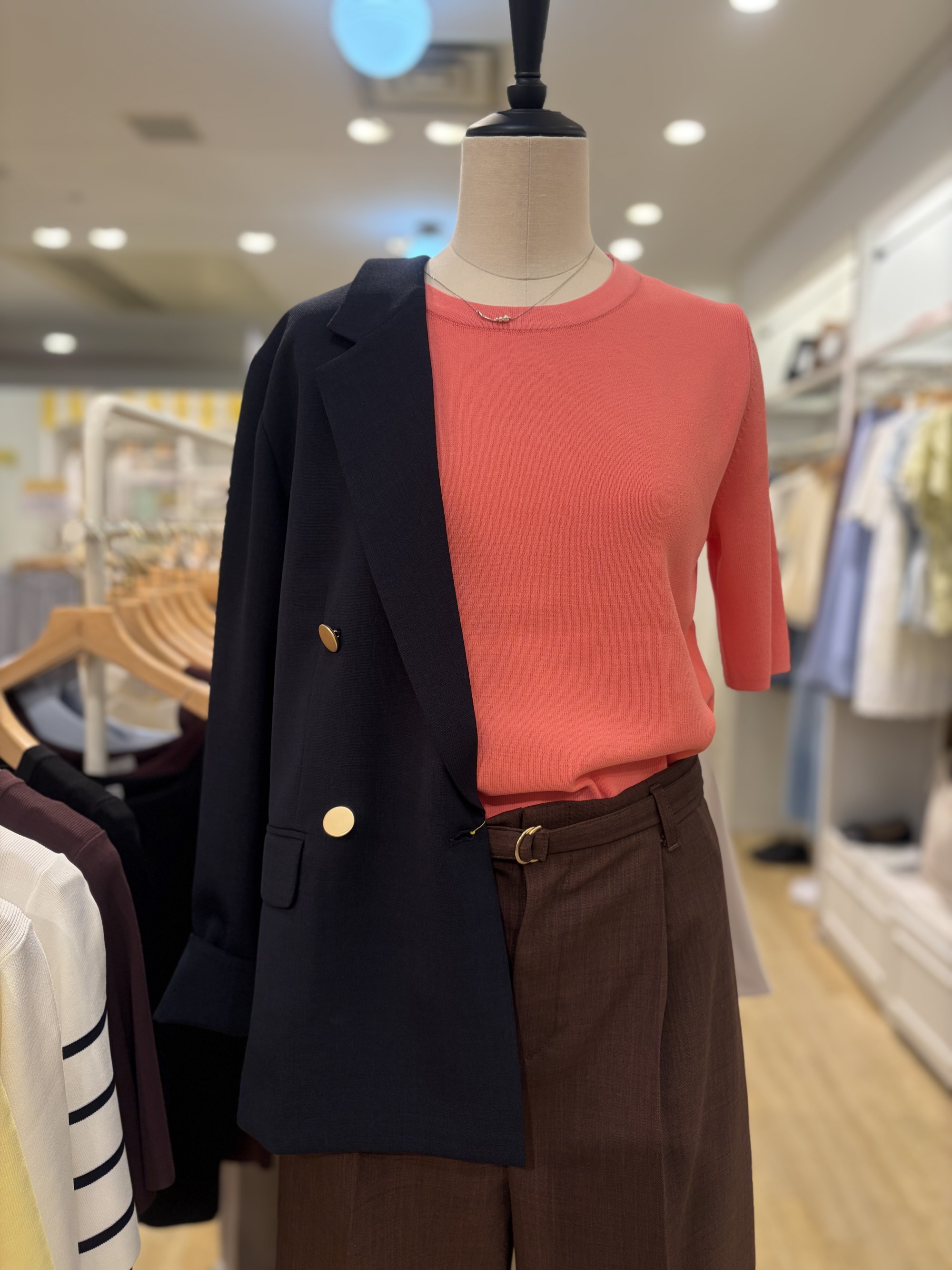【どこから見られても、スキなくステキ! 】万能トップス