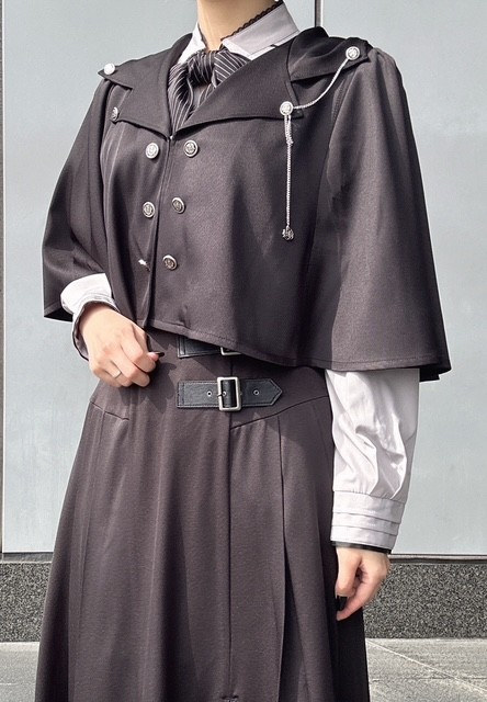 オケージョンにも使えるケープ羽織