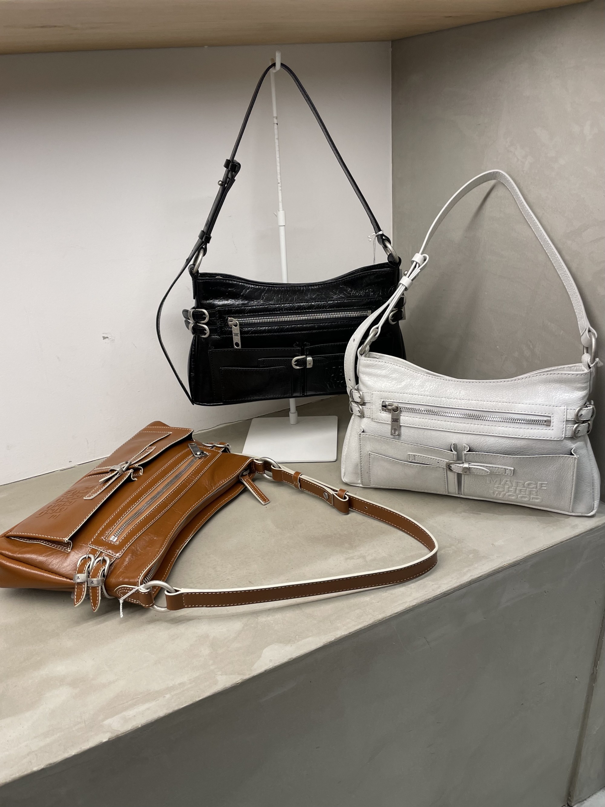 MARGESHERWOOD ショルダーバッグ★