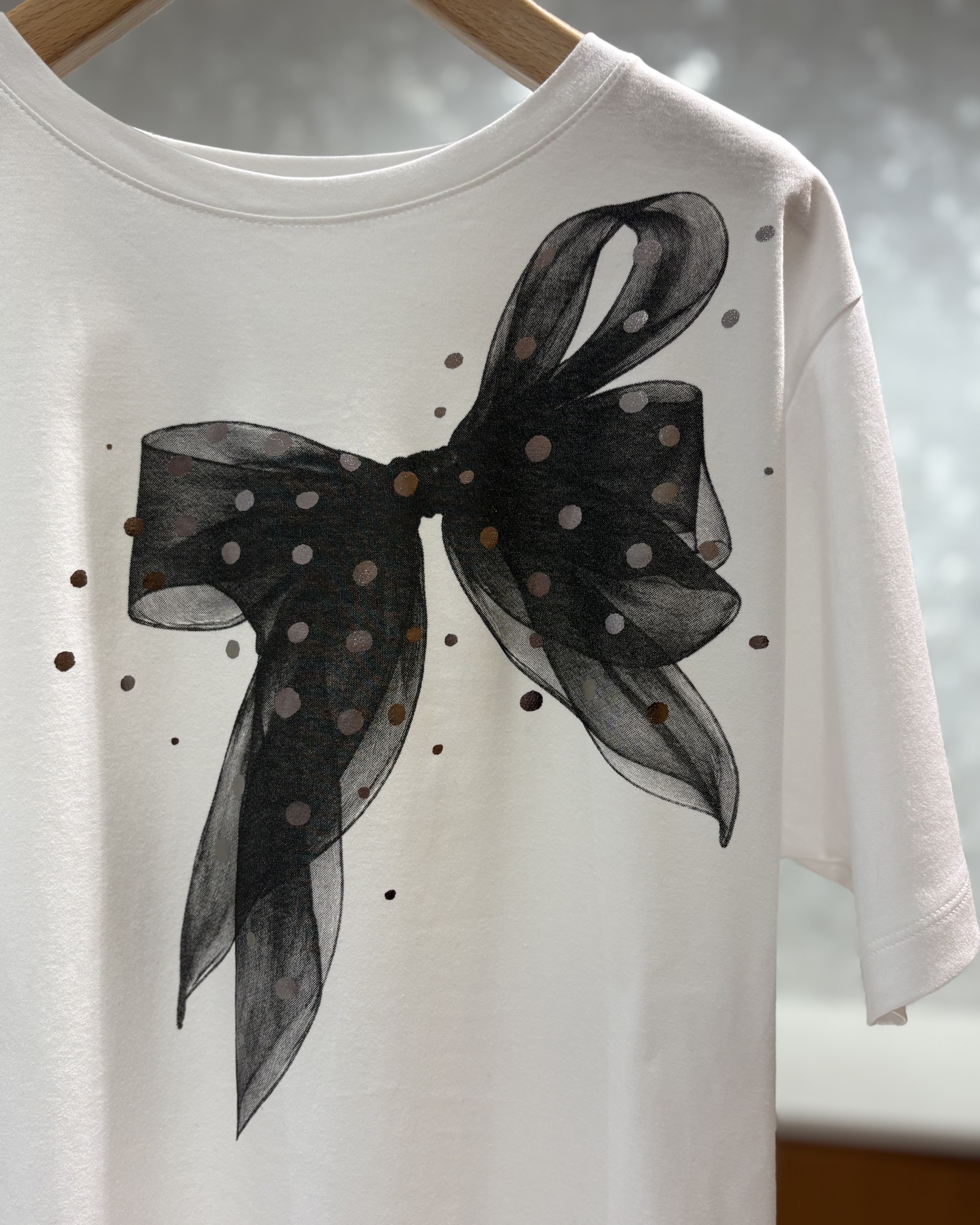 大人可愛いリボンプリントＴシャツ