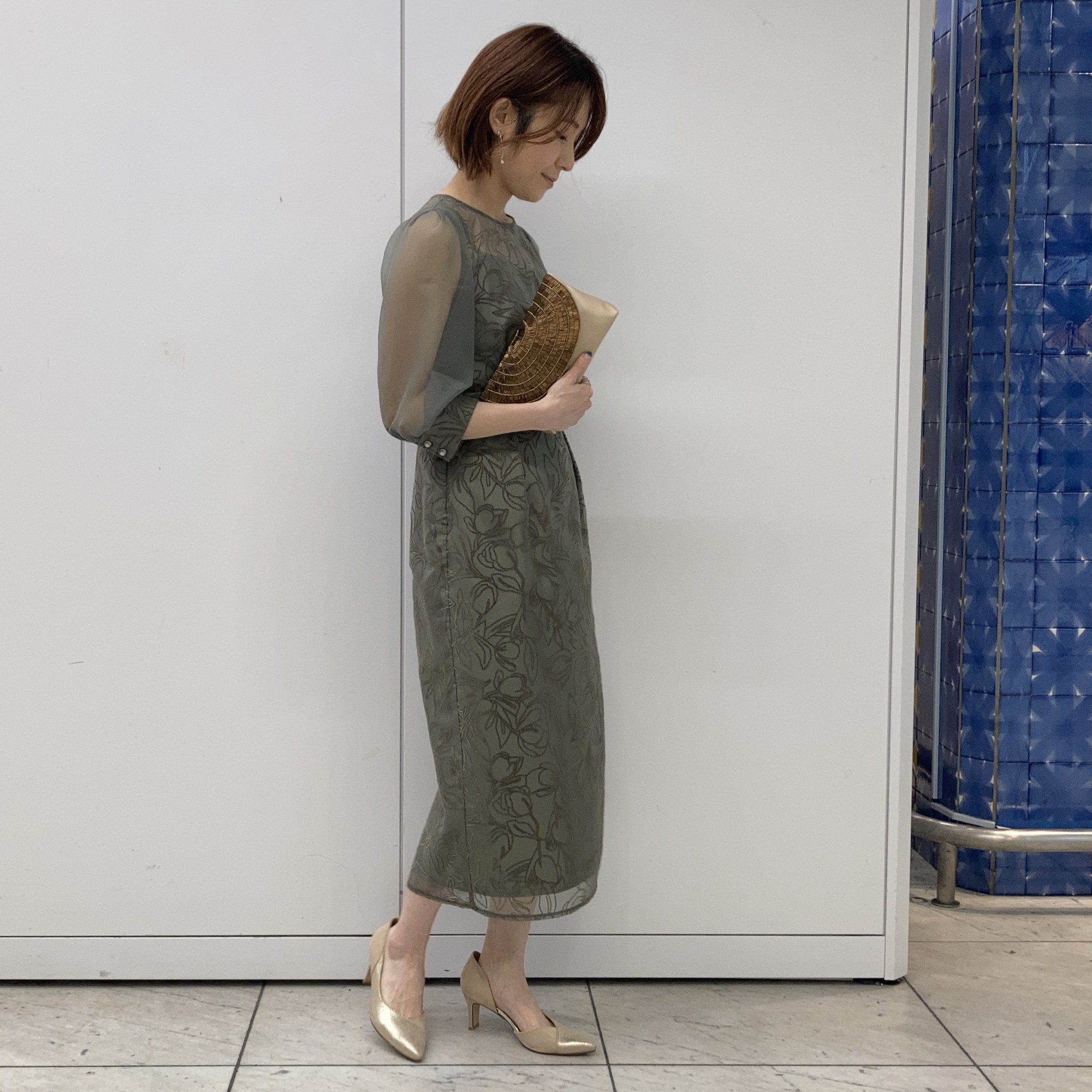 エメ 花柄フロッキー袖付きタイトラインドレス モカ M