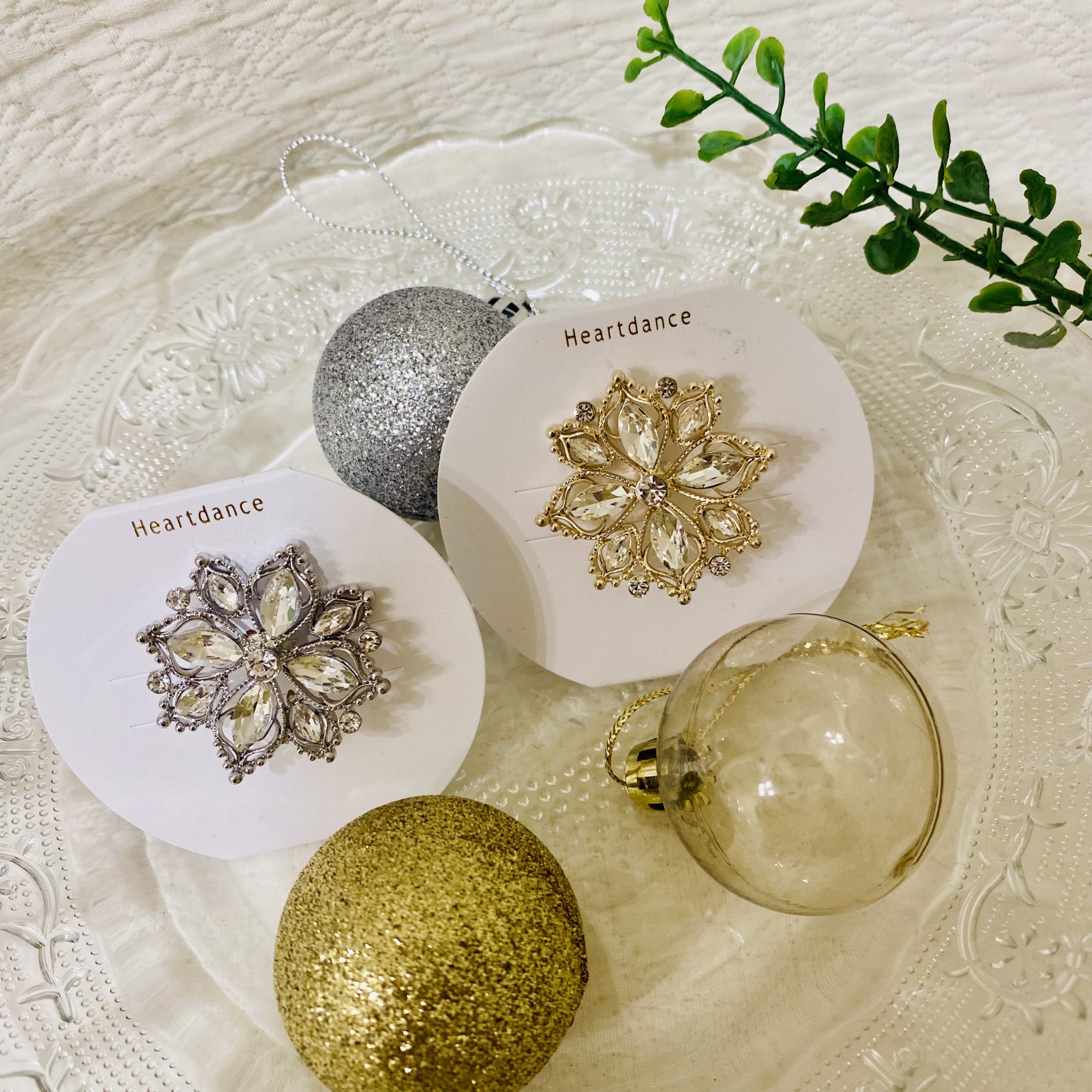 「新作アイテム」ビジューフラワーフックポニー✨