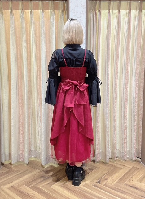 ゴシック感あふれるコーデ