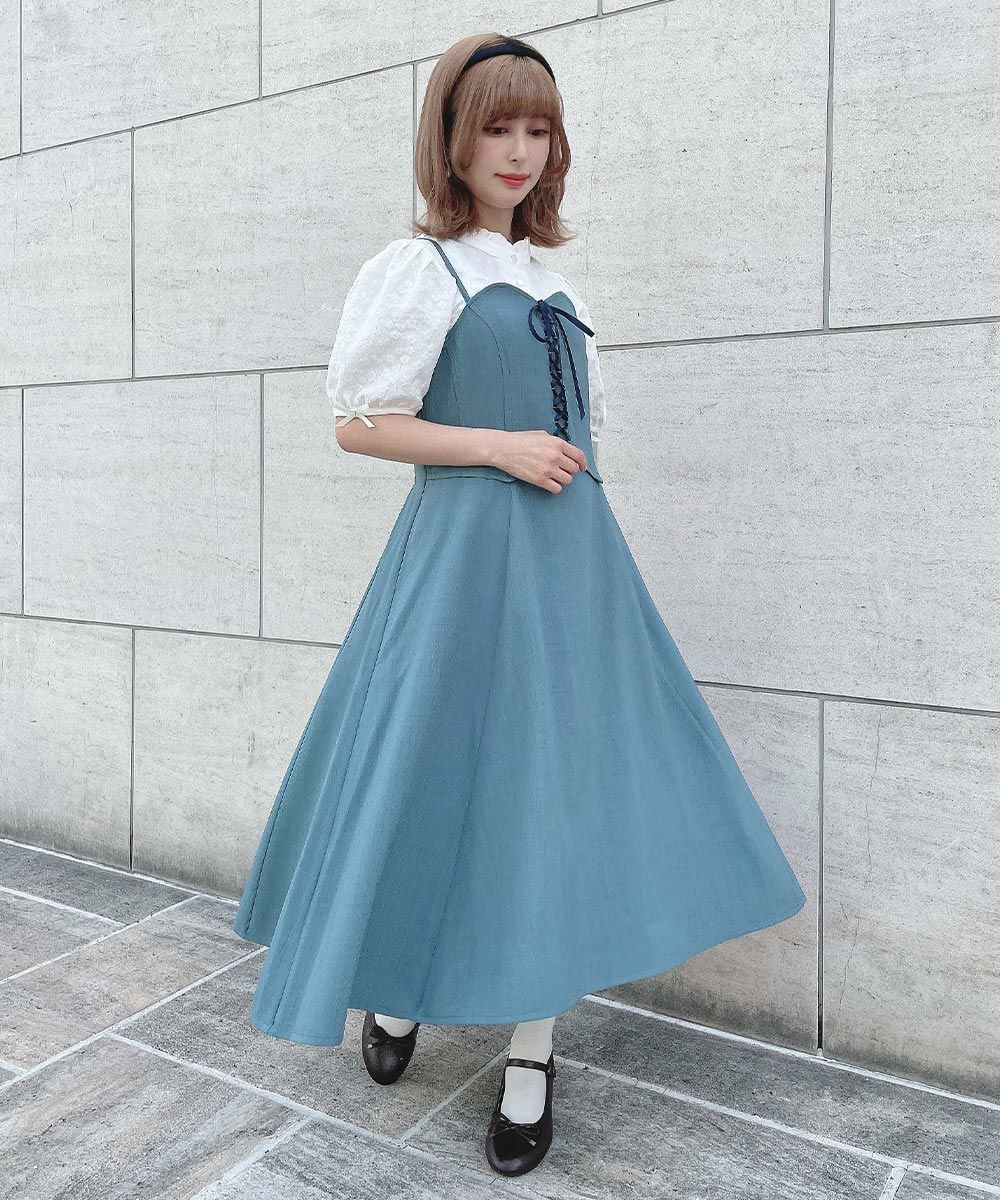 *・フロントのレースアップがガーリーなキャミワンピース・*